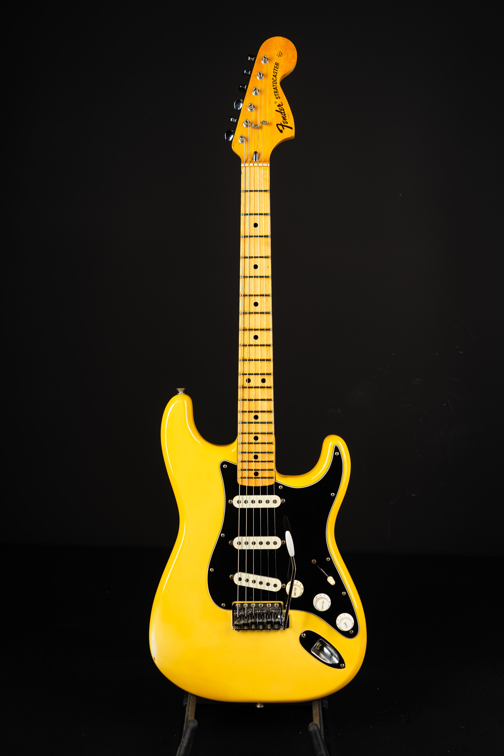 1976 Fender Stratocaster - Olympic White - GuitarPoint
