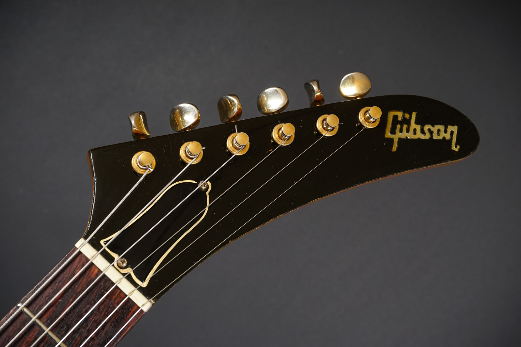 1977-Gibson-Explorer-Natural-06247072-3-2048x1366.jpg