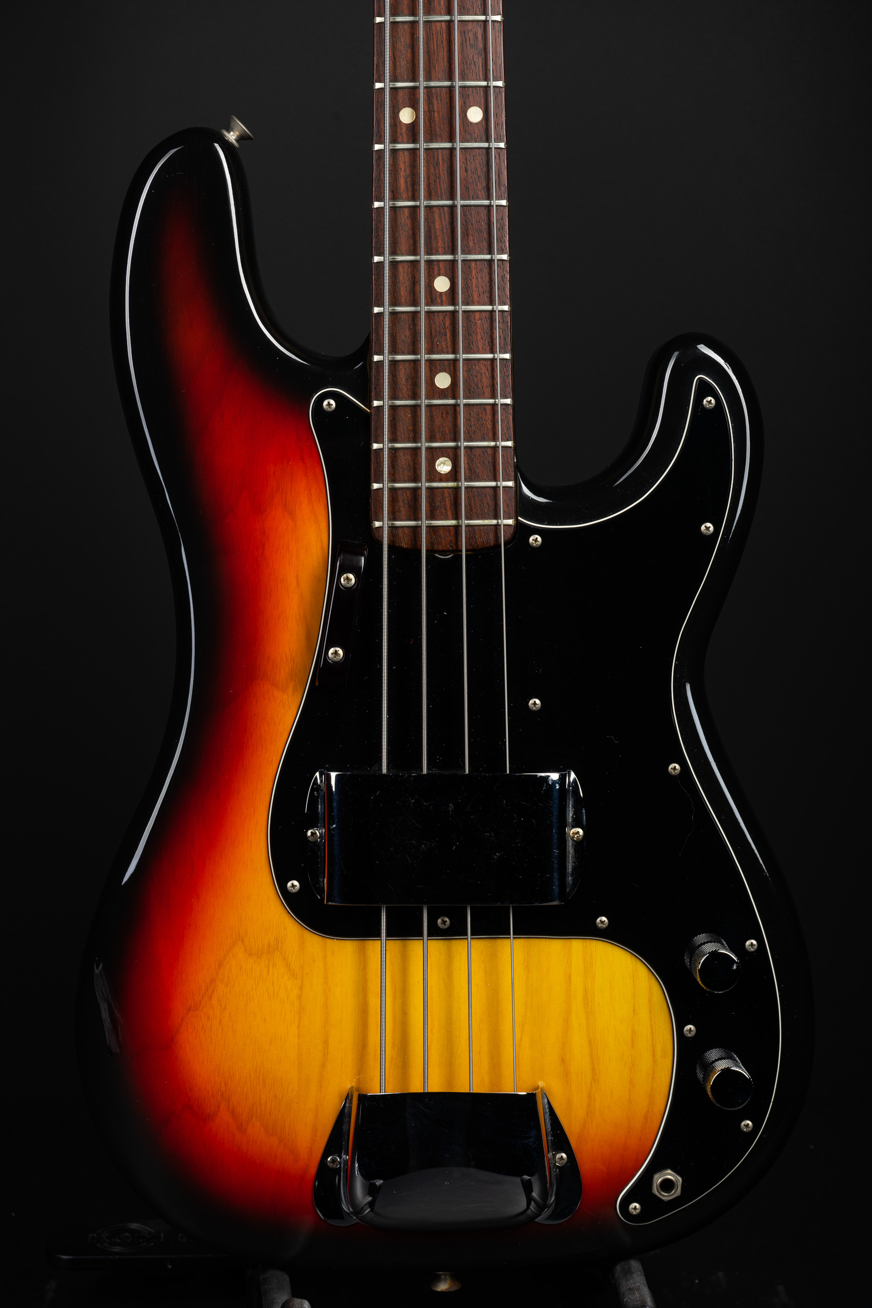 1977 Fender Precision Bass – Sunburst (exc+++) – GuitarPoint