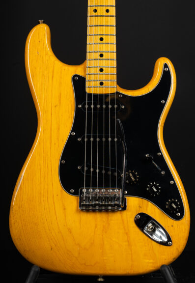 1977 Fender Stratocaster - Natural ...3,25 Kg