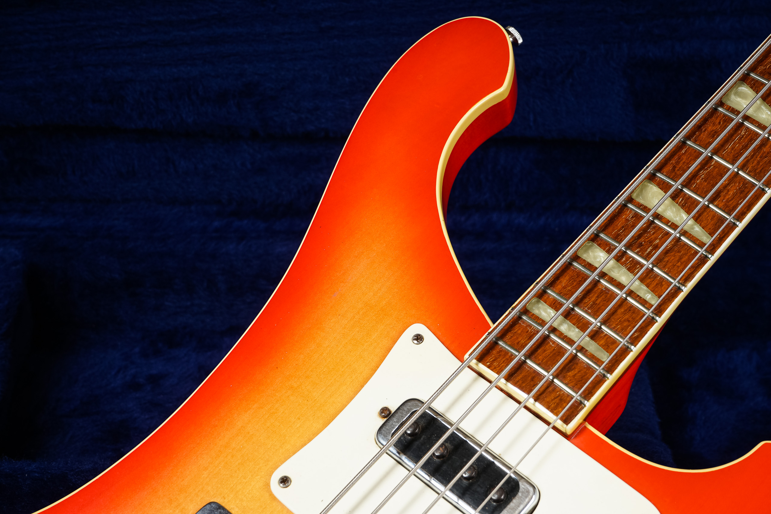 1977 Rickenbacker 4001 - Fireglo - GuitarPoint