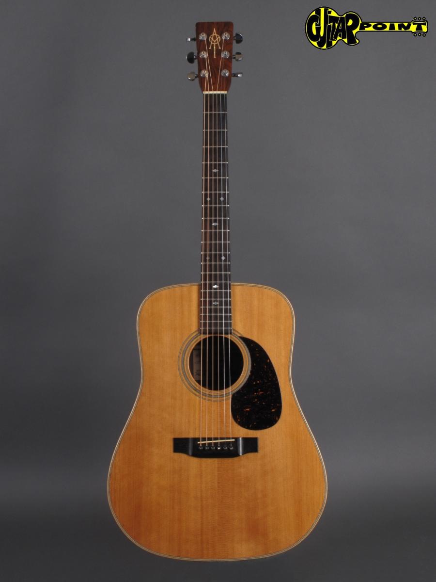 ★ CD付き ギター銘器写真集 La Chitarra di Liuteria ☆ CD付き ギター銘器写真集 La Chitarra di Liuteria - メルカリ