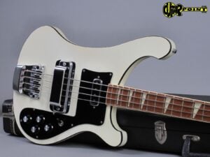 White deals rickenbacker bass