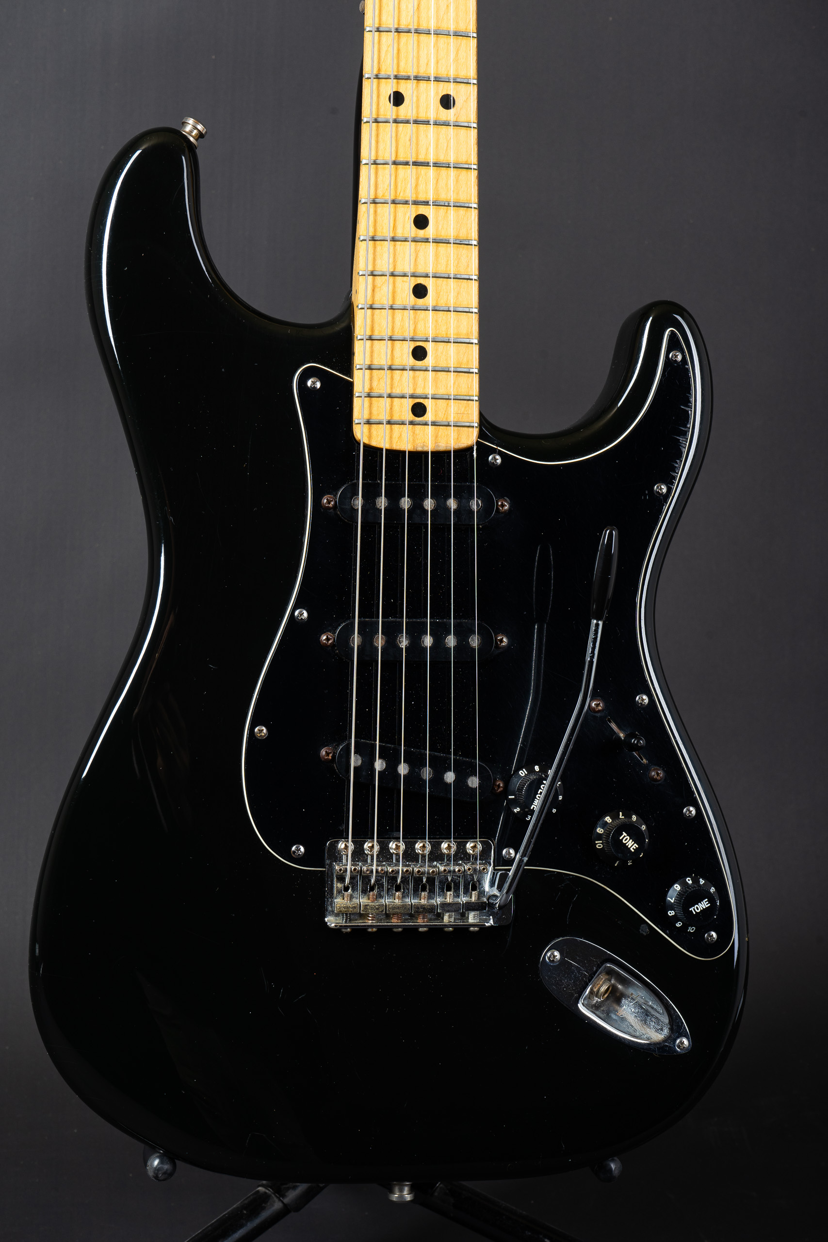 1979 Fender Stratocaster – Black – GuitarPoint