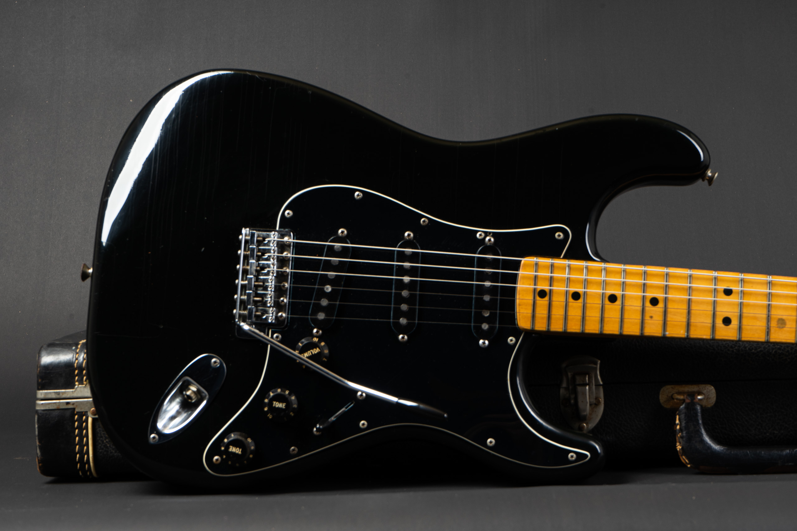 1979 Fender Stratocaster - Black - GuitarPoint