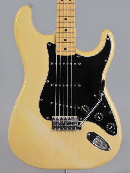 1979 Fender Stratocaster - Blond