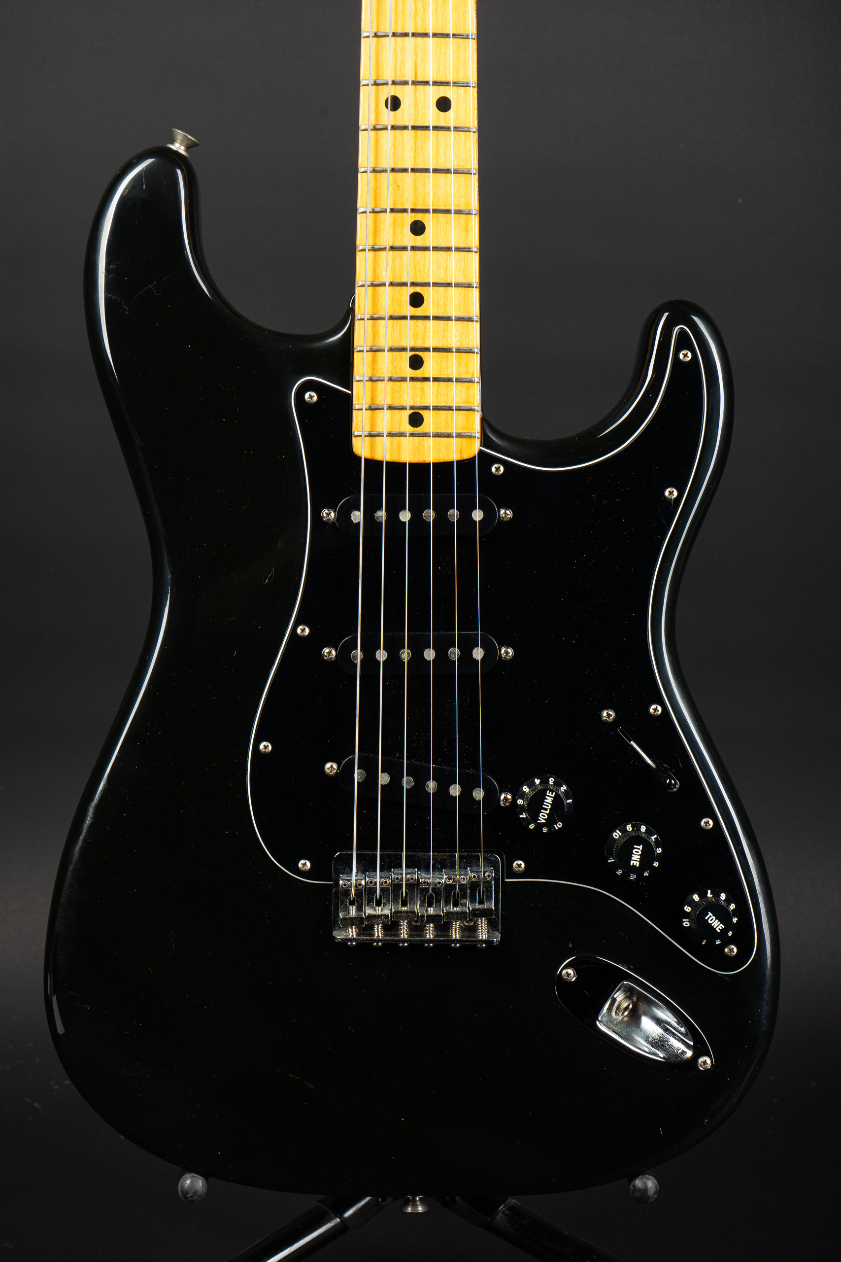 1979 Fender Stratocaster Hardtail – Black – GuitarPoint