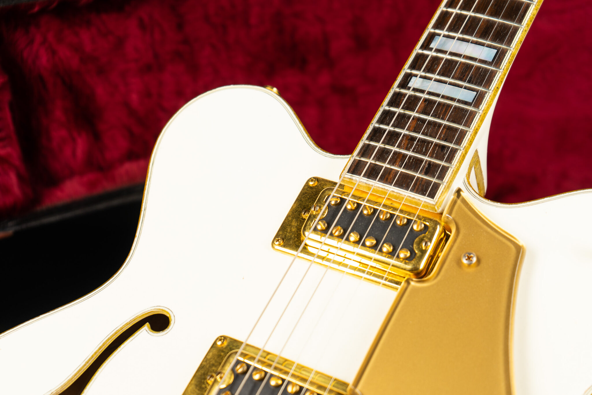 1979 Gretsch 7595 White Falcon / Stereo – GuitarPoint