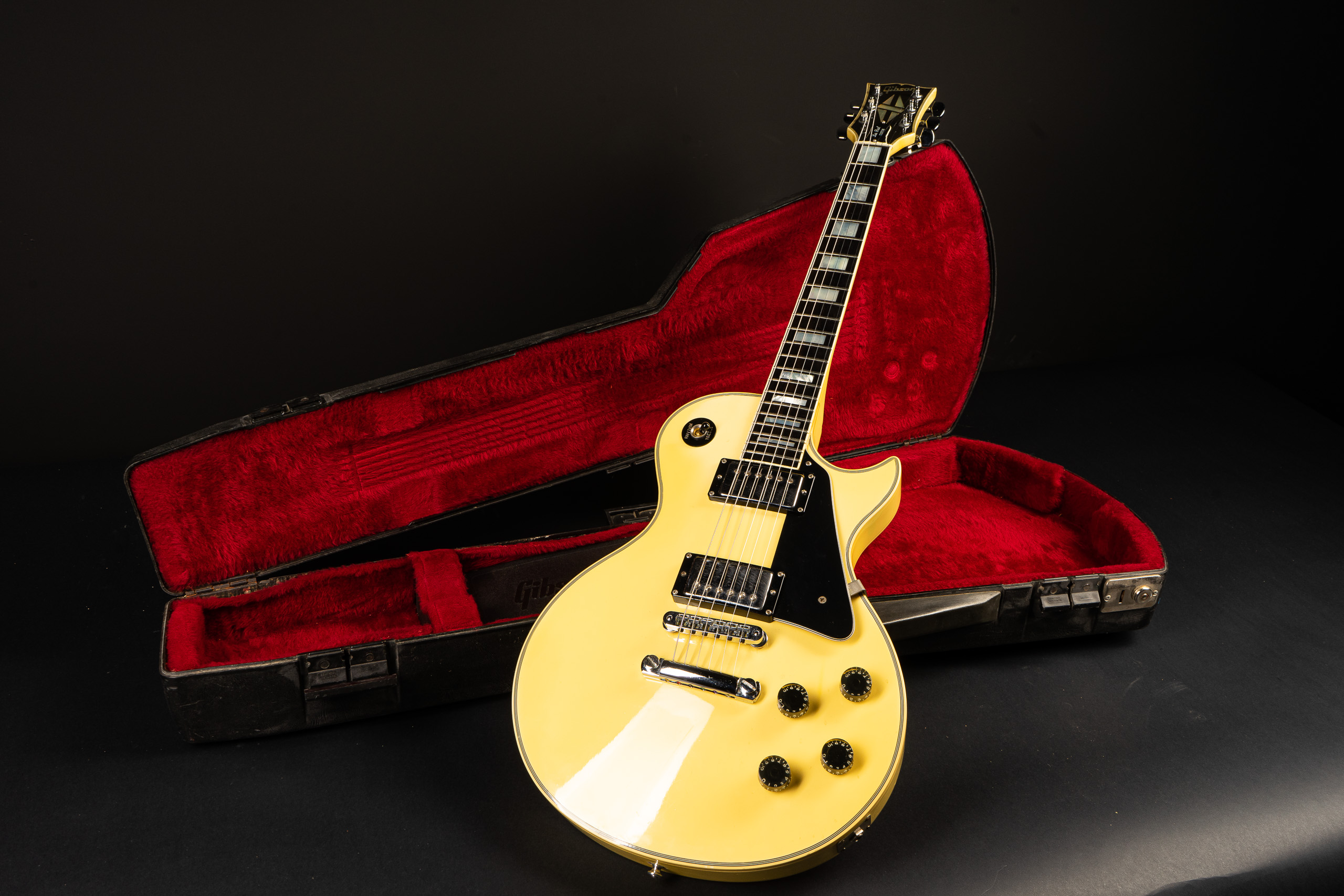 1980 Gibson Les Paul Custom - Alpine White - GuitarPoint