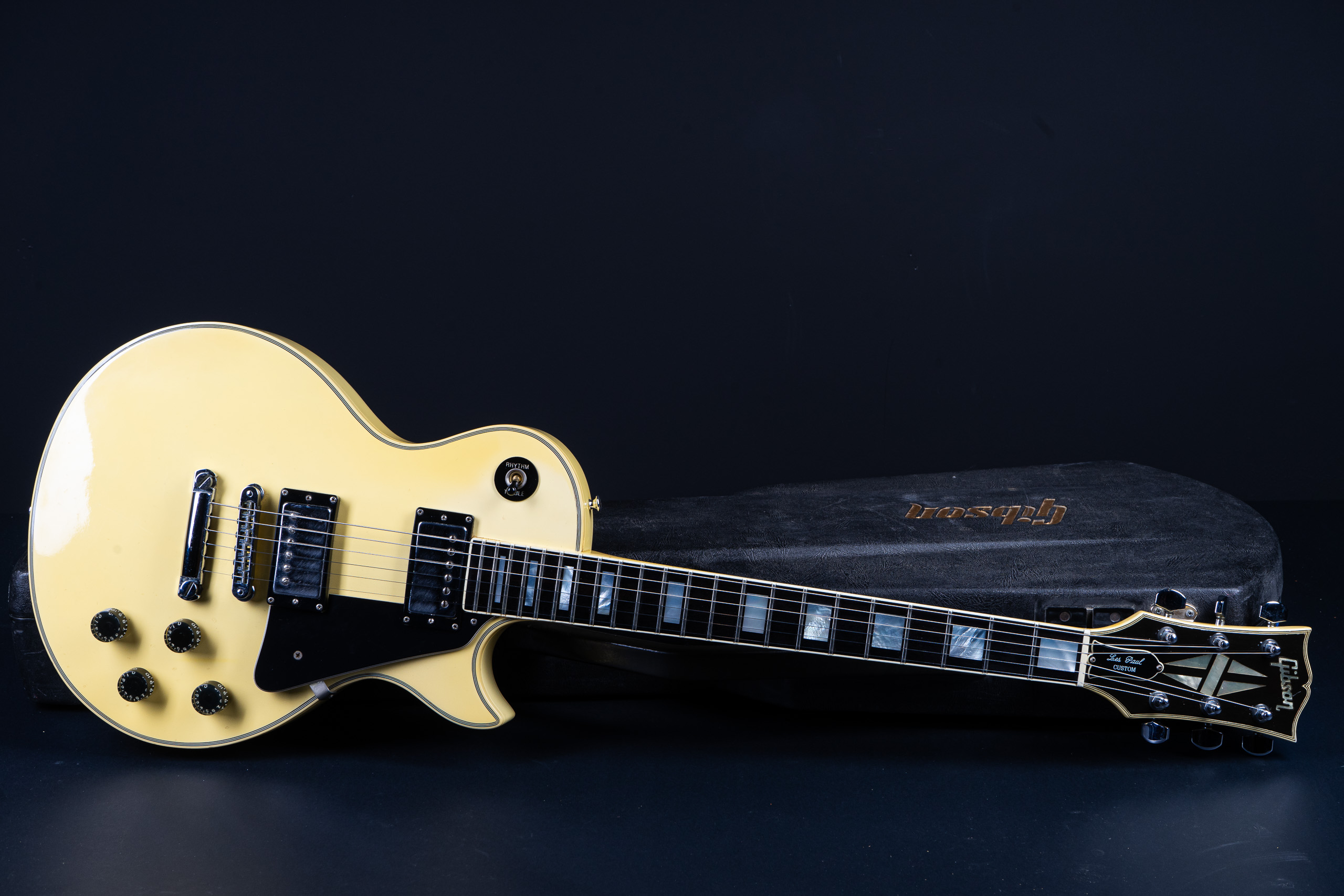 1980 Gibson Les Paul Custom – Alpine White – GuitarPoint