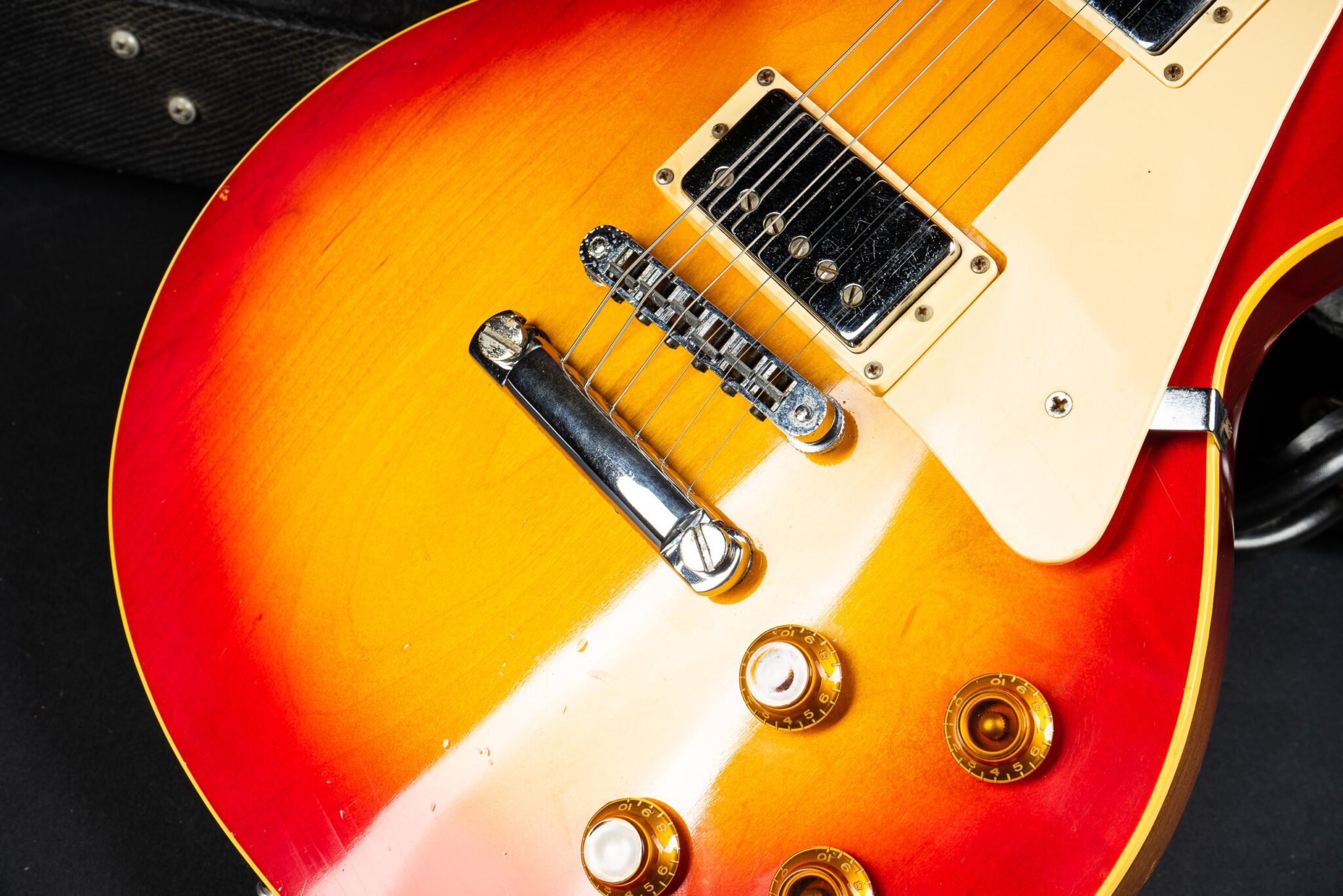 1980 Gibson Les Paul Standard – Sunburst – GuitarPoint