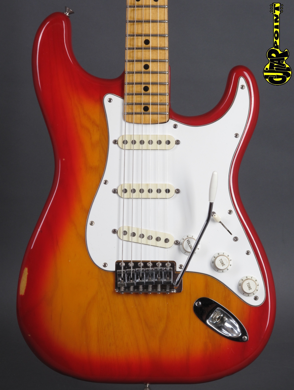 fender cherry sunburst