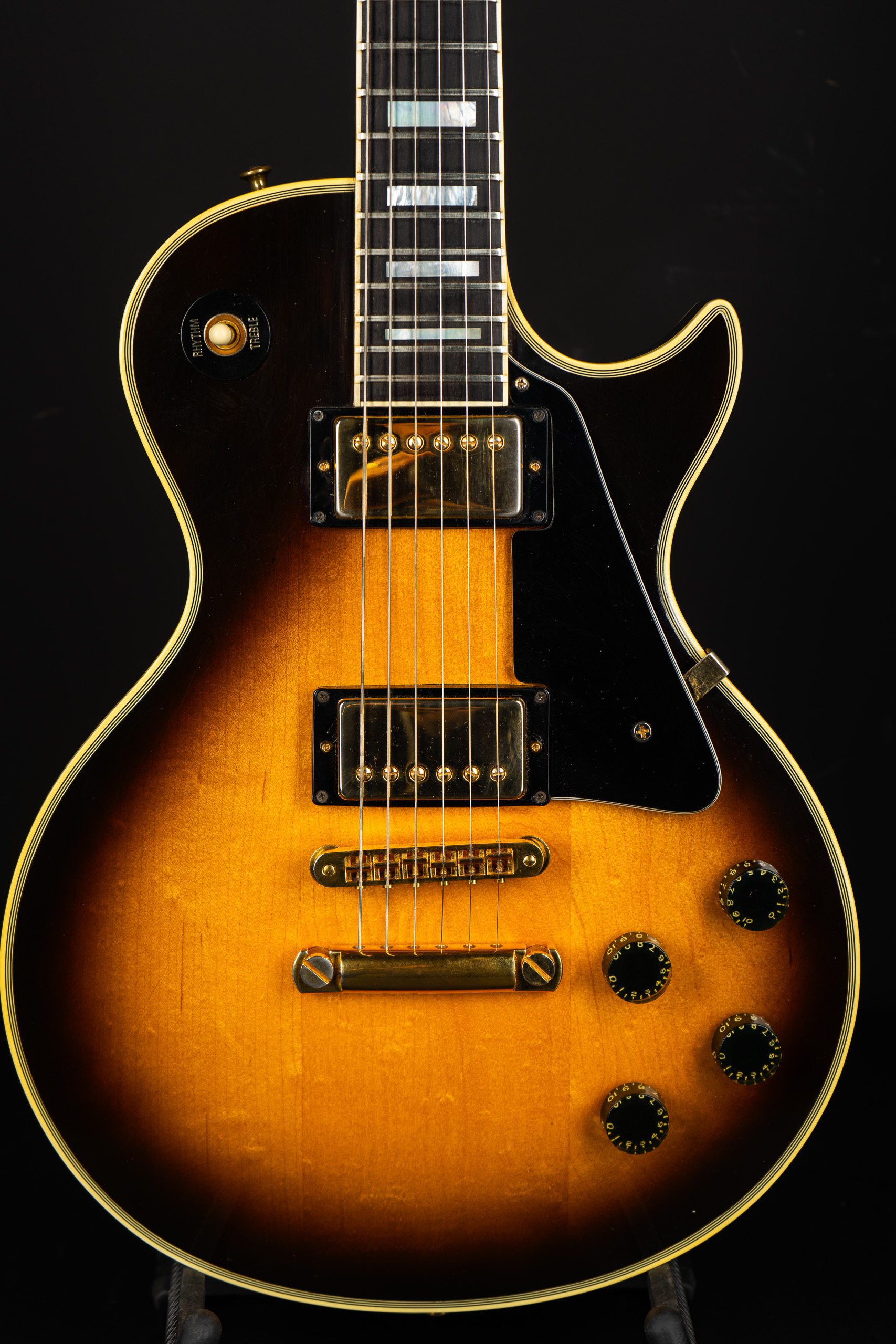 ジョン　nobland Les Paul type sunburst Gibson Les Paul Classic Heritage Cherry Sunburst 2021 | The