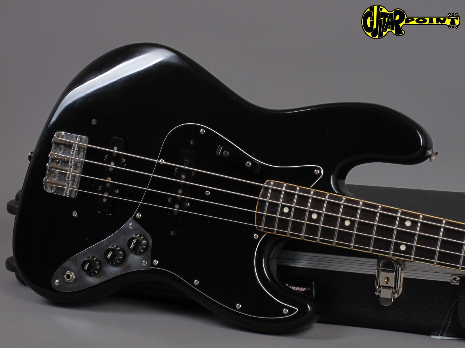 1982 Fender Jazz Bass - Black - GuitarPoint