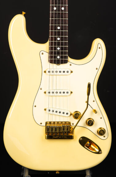 1982 Fender The Strat - Arctic White