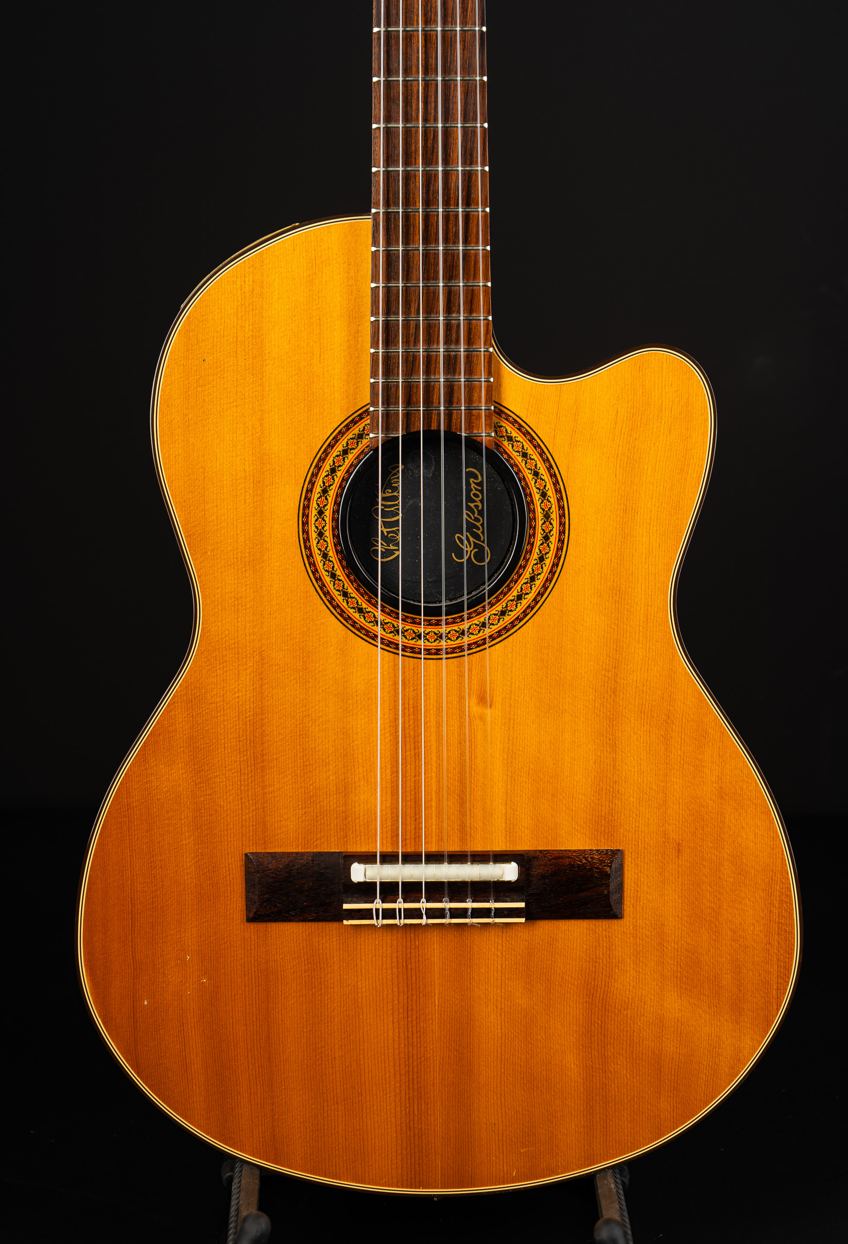 1982 Gibson Chet Atkins CE – Natural – GuitarPoint