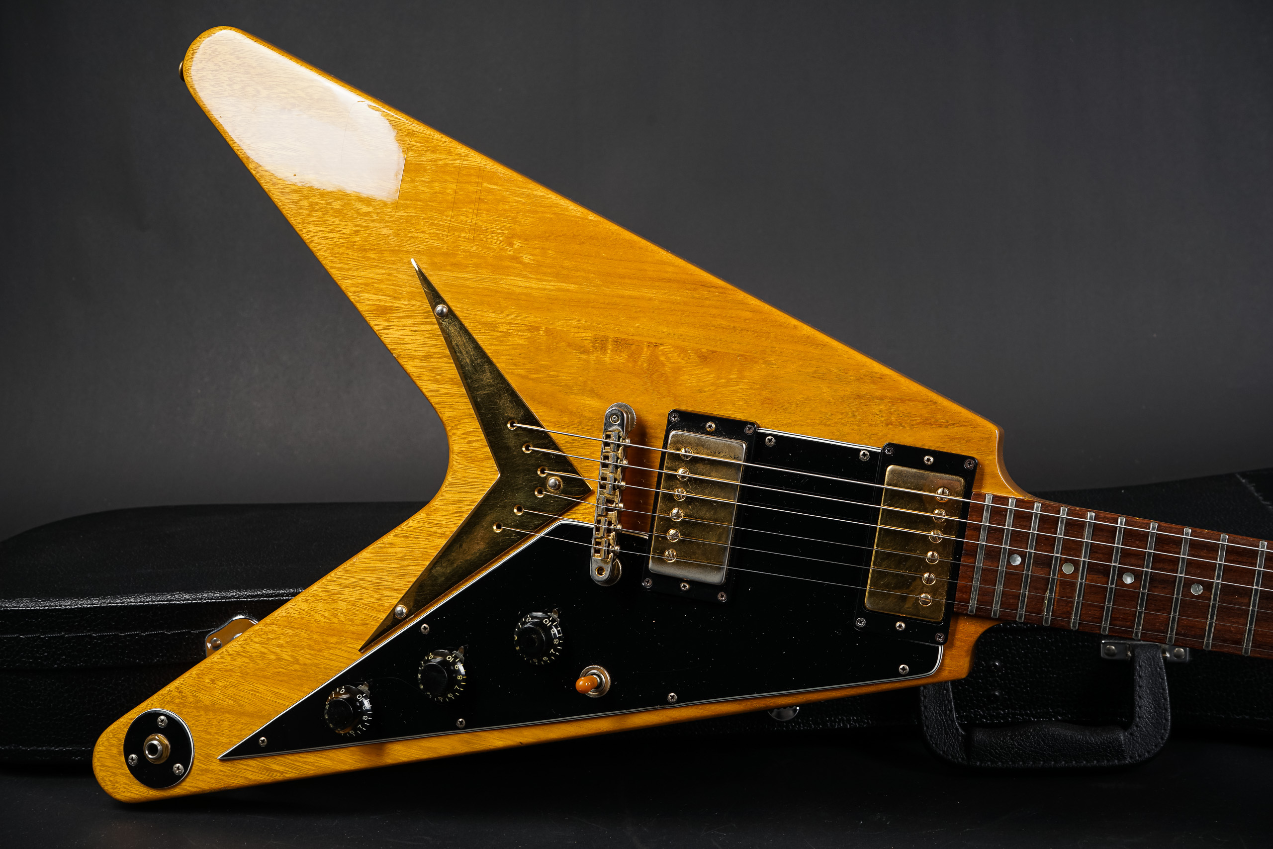 1982 Gibson Flying V Heritage Korina - Natural - GuitarPoint