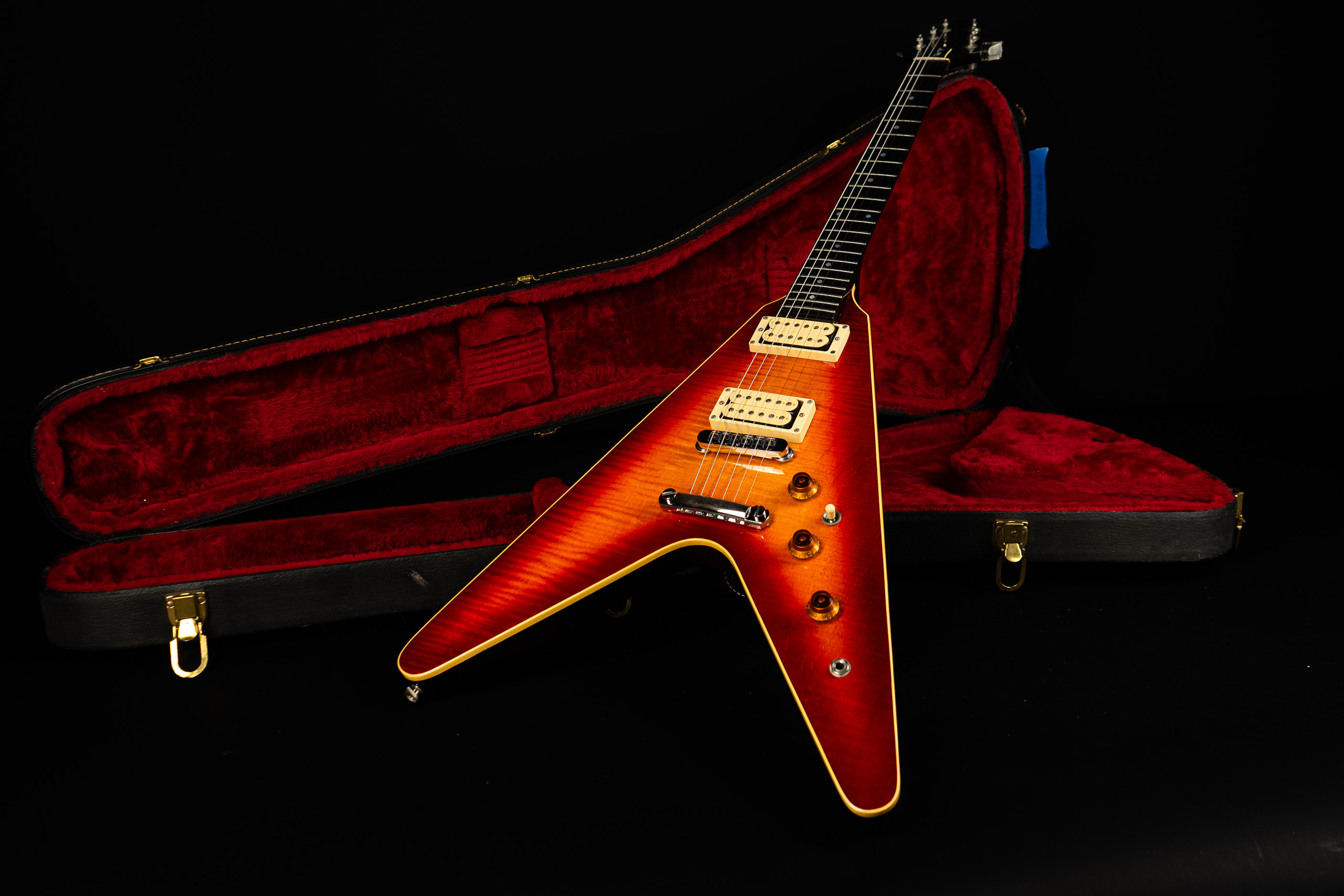1982 Gibson Flying V - The V CMT - Cherry Sunburst - GuitarPoint