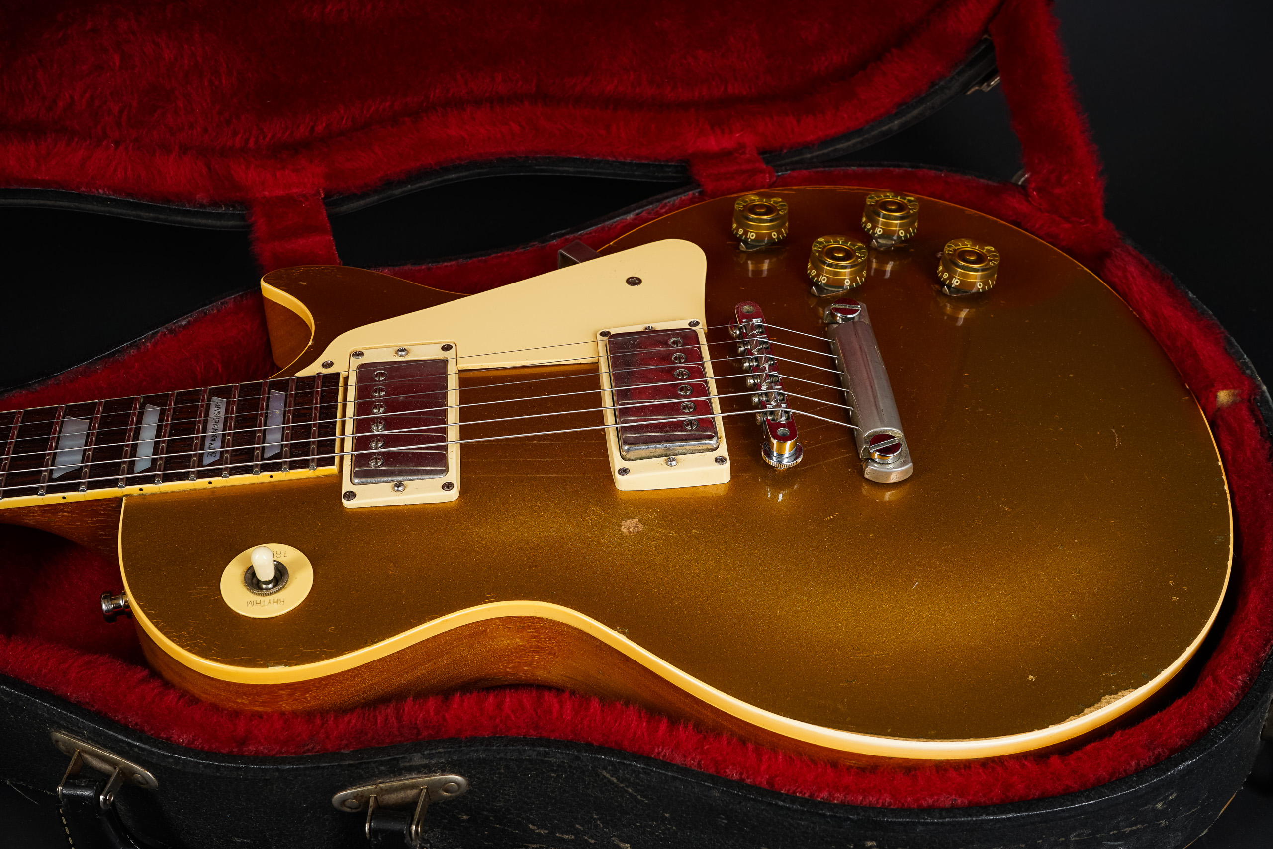 1982 Gibson Les Paul 30th Anniversary - Goldtop - GuitarPoint