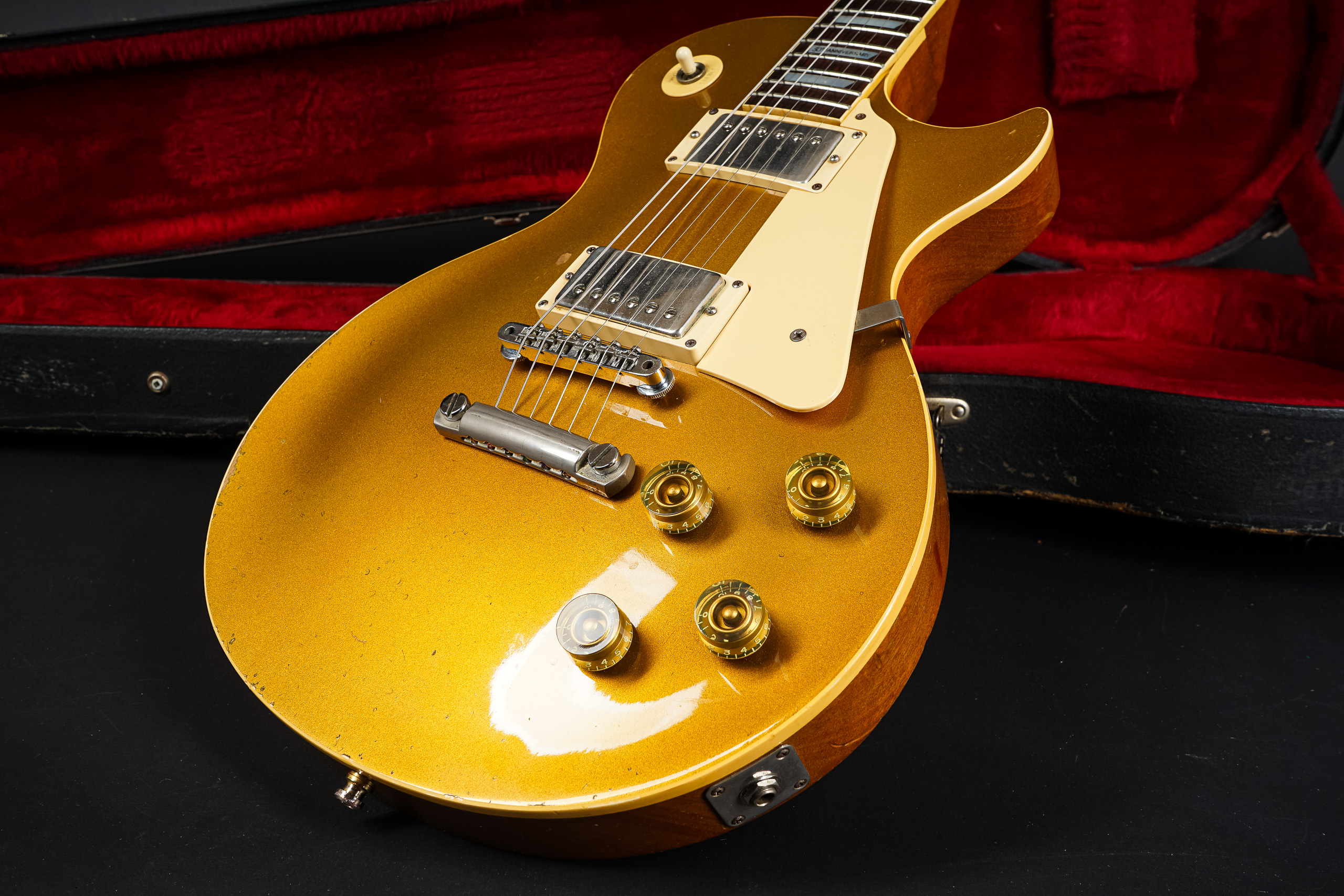 1982 Gibson Les Paul 30th Anniversary - Goldtop - GuitarPoint