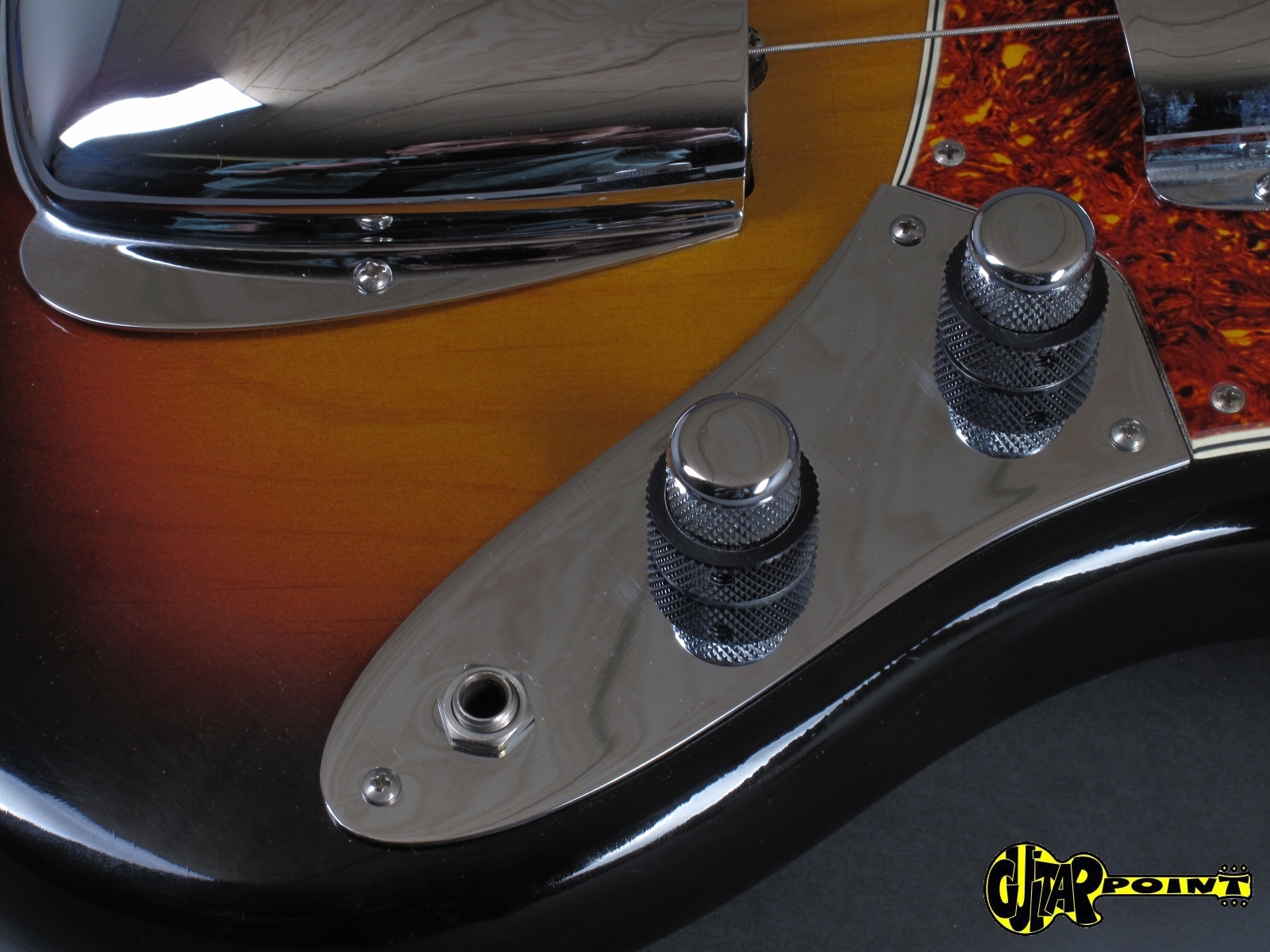 1983 Fender ´62 Jazz Bass “Stackknob” Vintage Reissue GuitarPoint