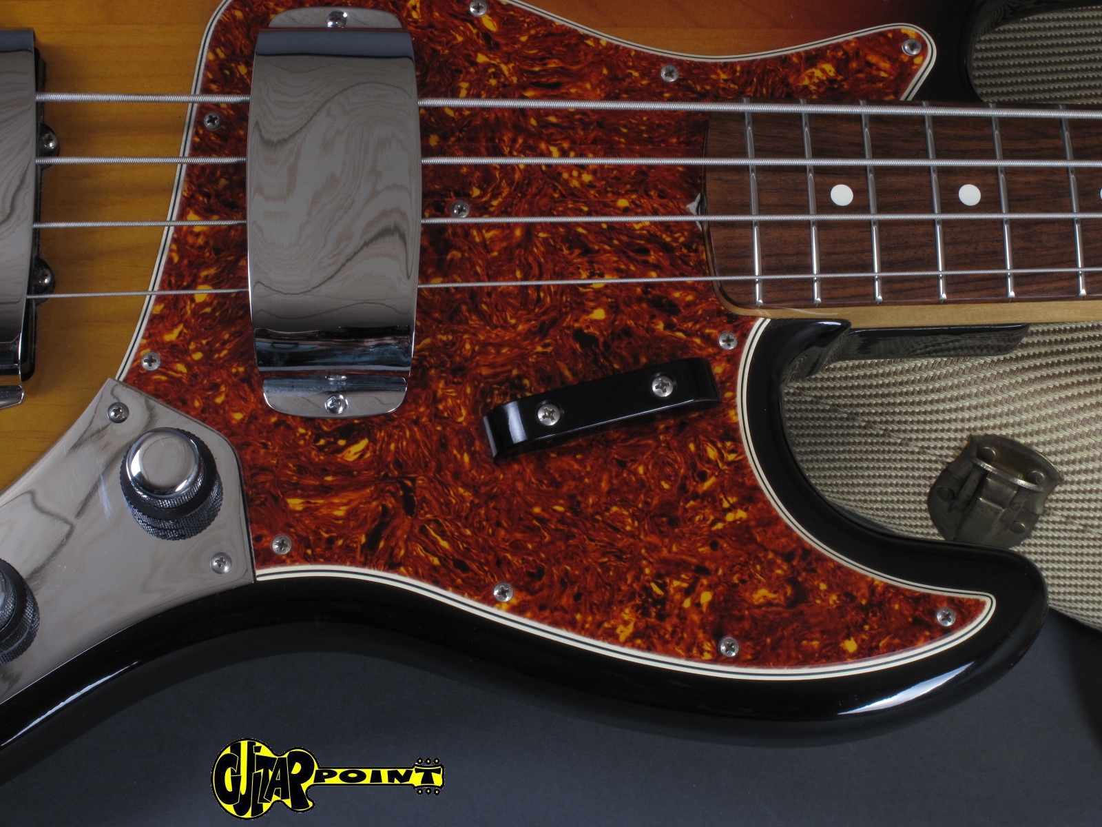 1983 Fender ´62 Jazz Bass “Stackknob” Vintage Reissue GuitarPoint