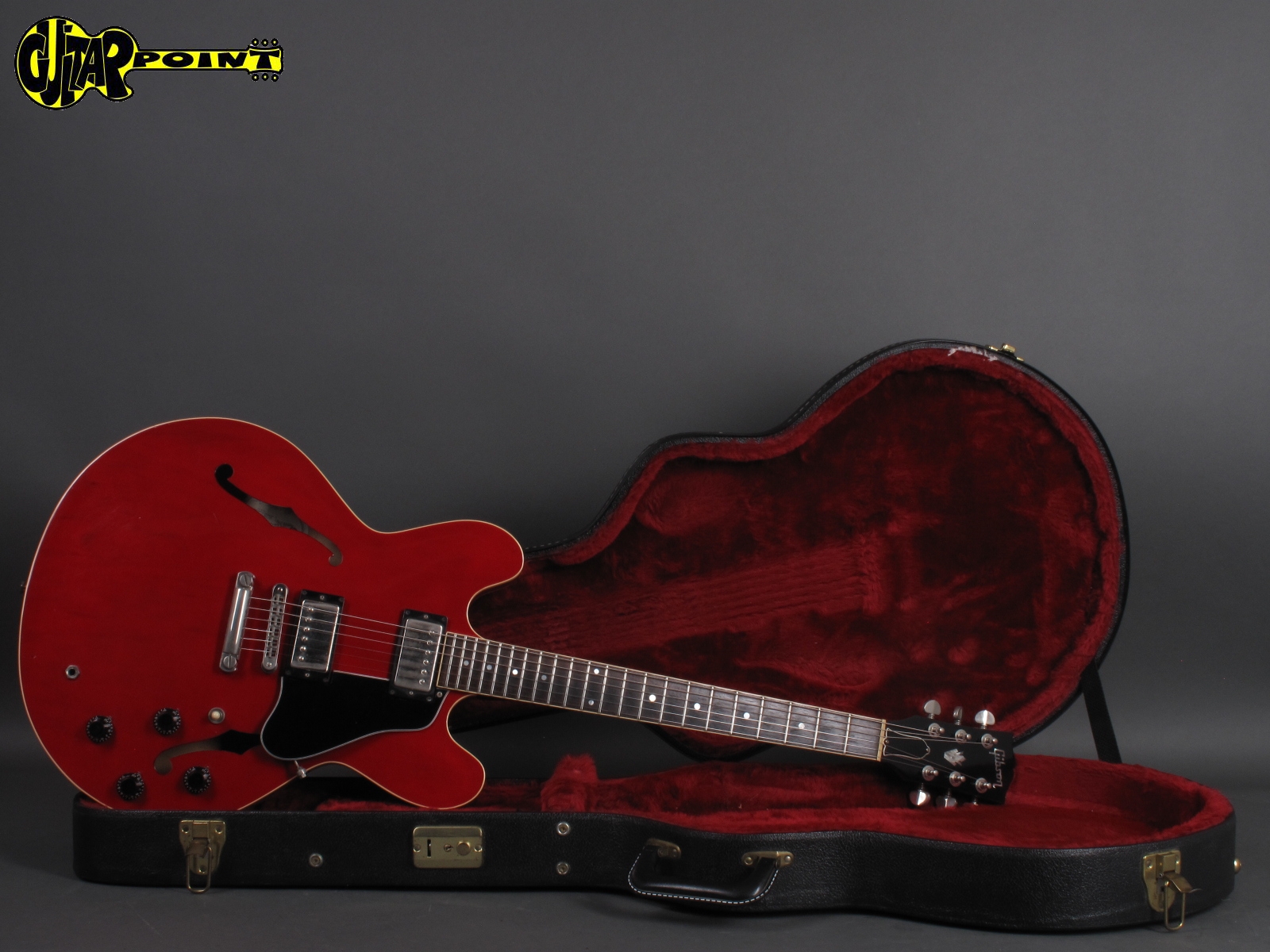 1983 Gibson ES-335 DOT Reissue – Cherry “Tim Shaw PAFs 1983 Gibson ES-335 DOT Reissue – Cherry “Tim Shaw PAFs