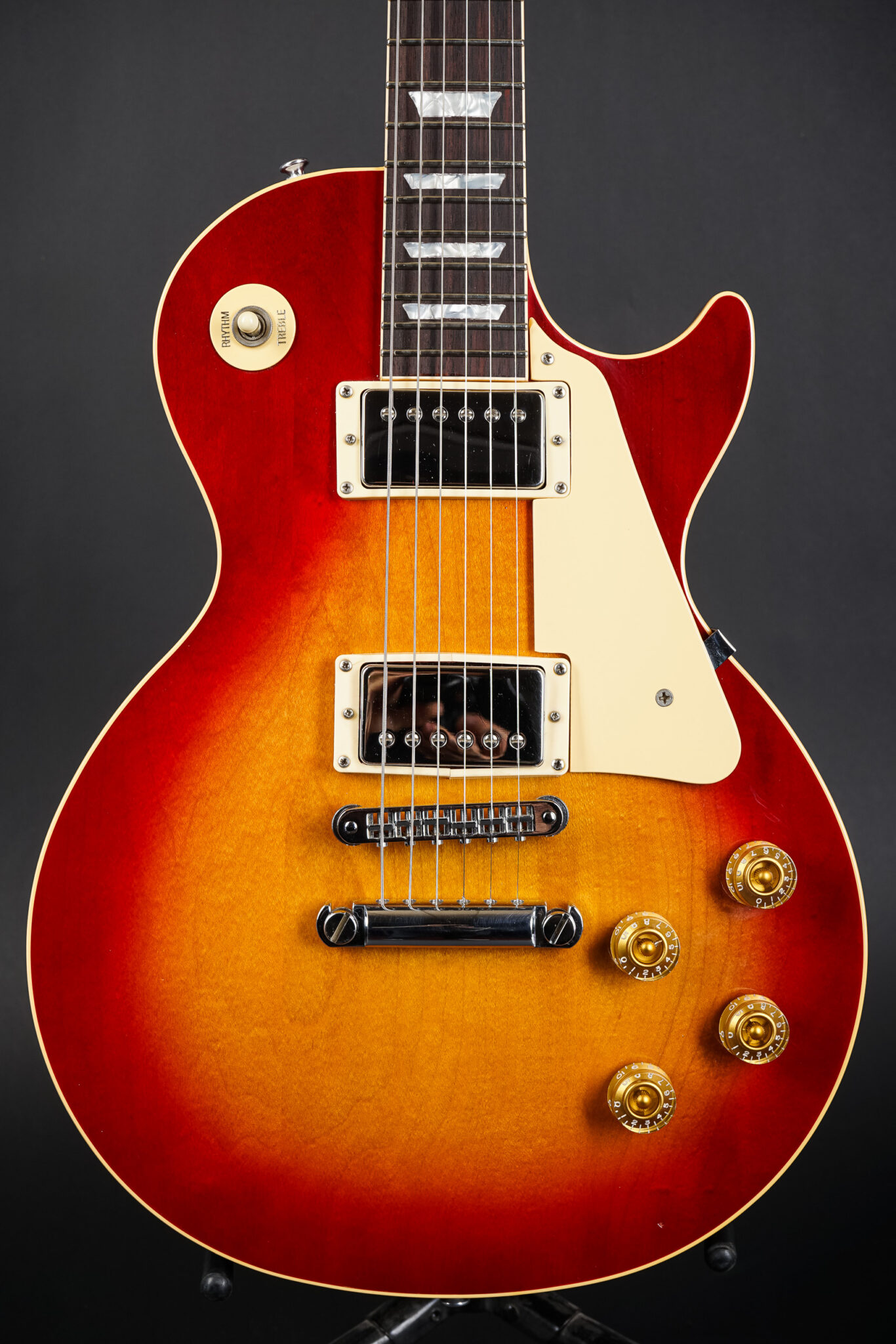 1985 Gibson Les Paul Standard – Sunburst – GuitarPoint