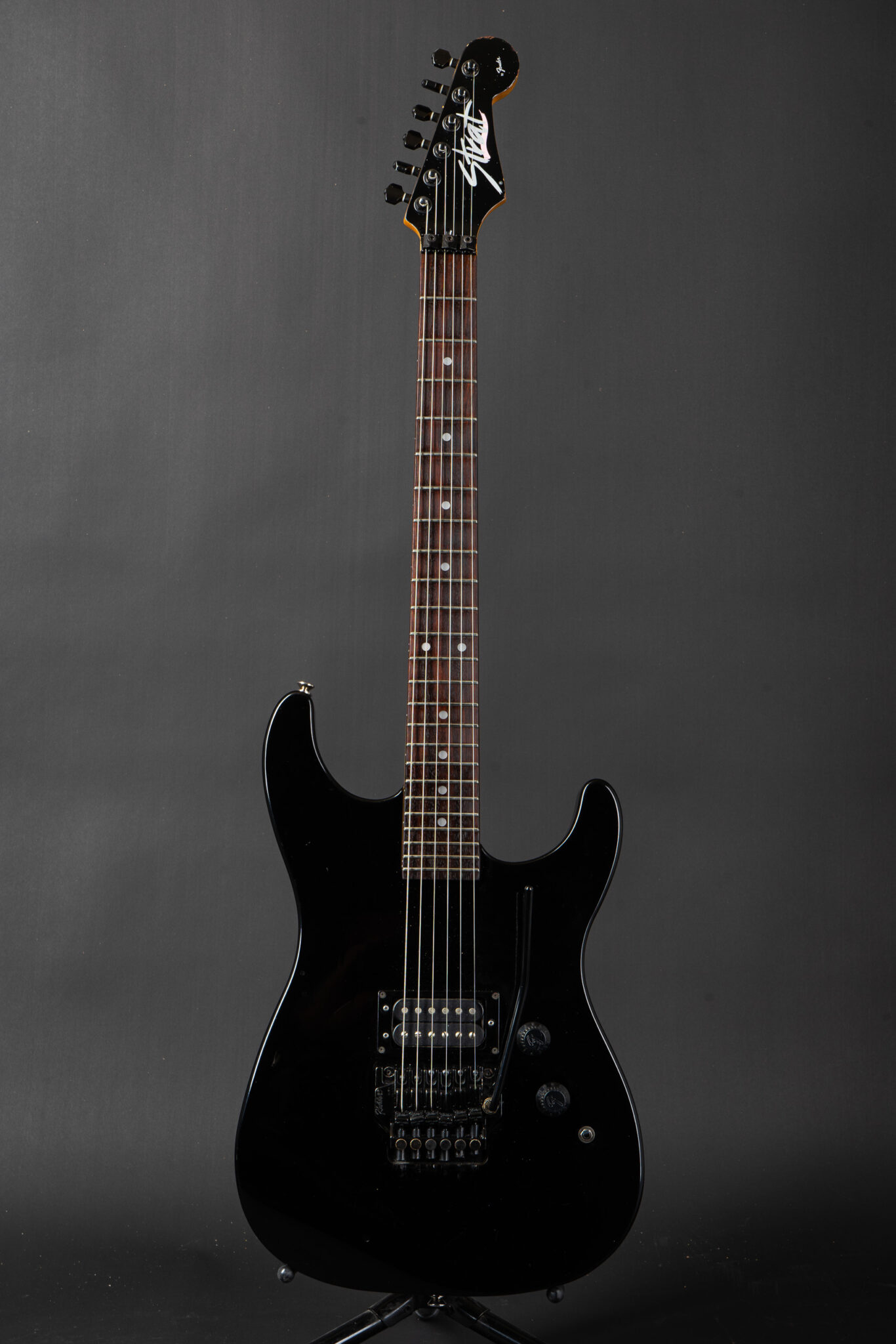 1988-Fender-The-Strat-HM-BK-E816549-1-1366x2048.jpg