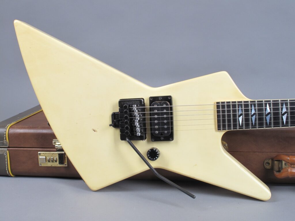 1988 Gibson Explorer EXP90 - White - GuitarPoint