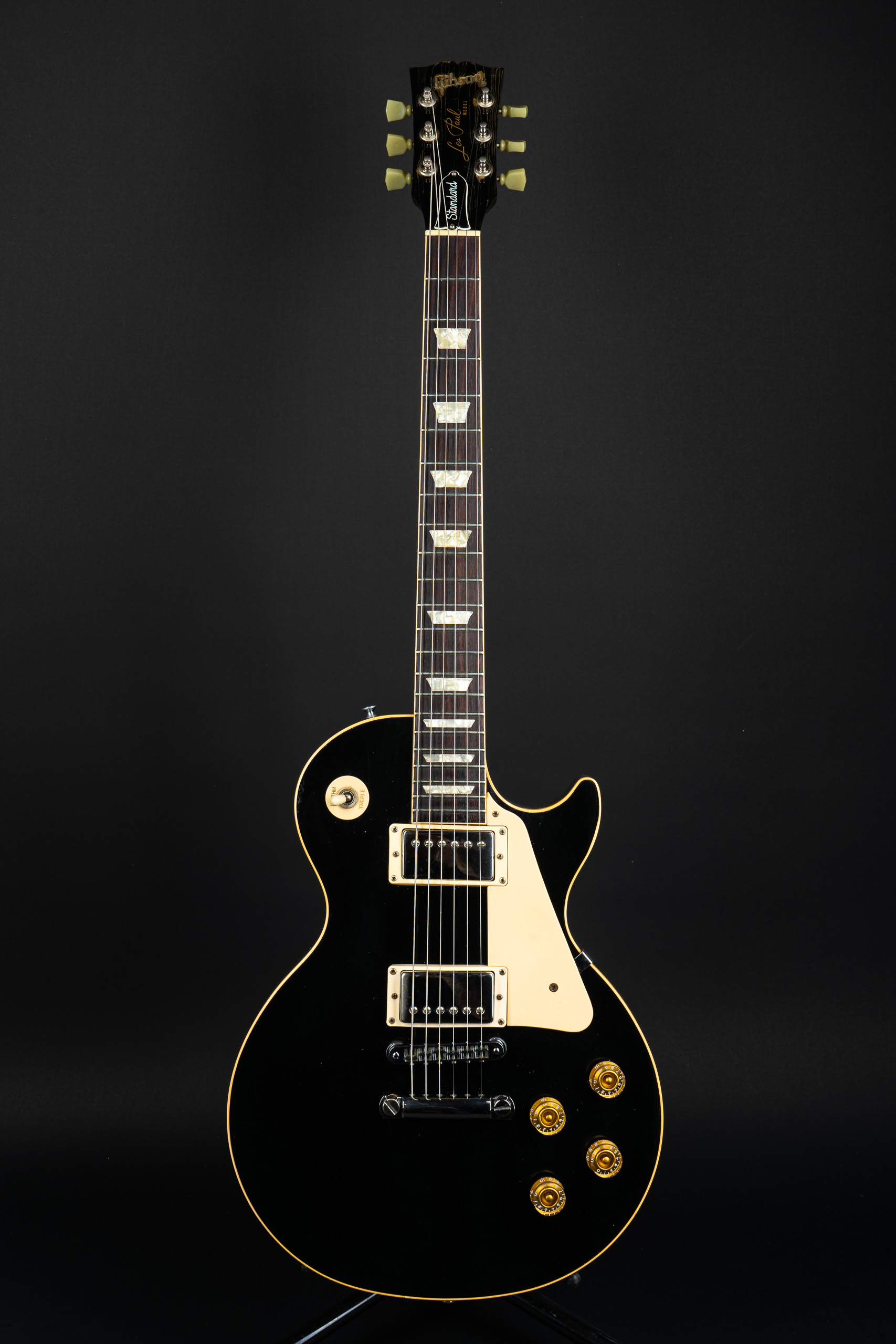 1988 Gibson Les Paul Standard - Ebony - GuitarPoint