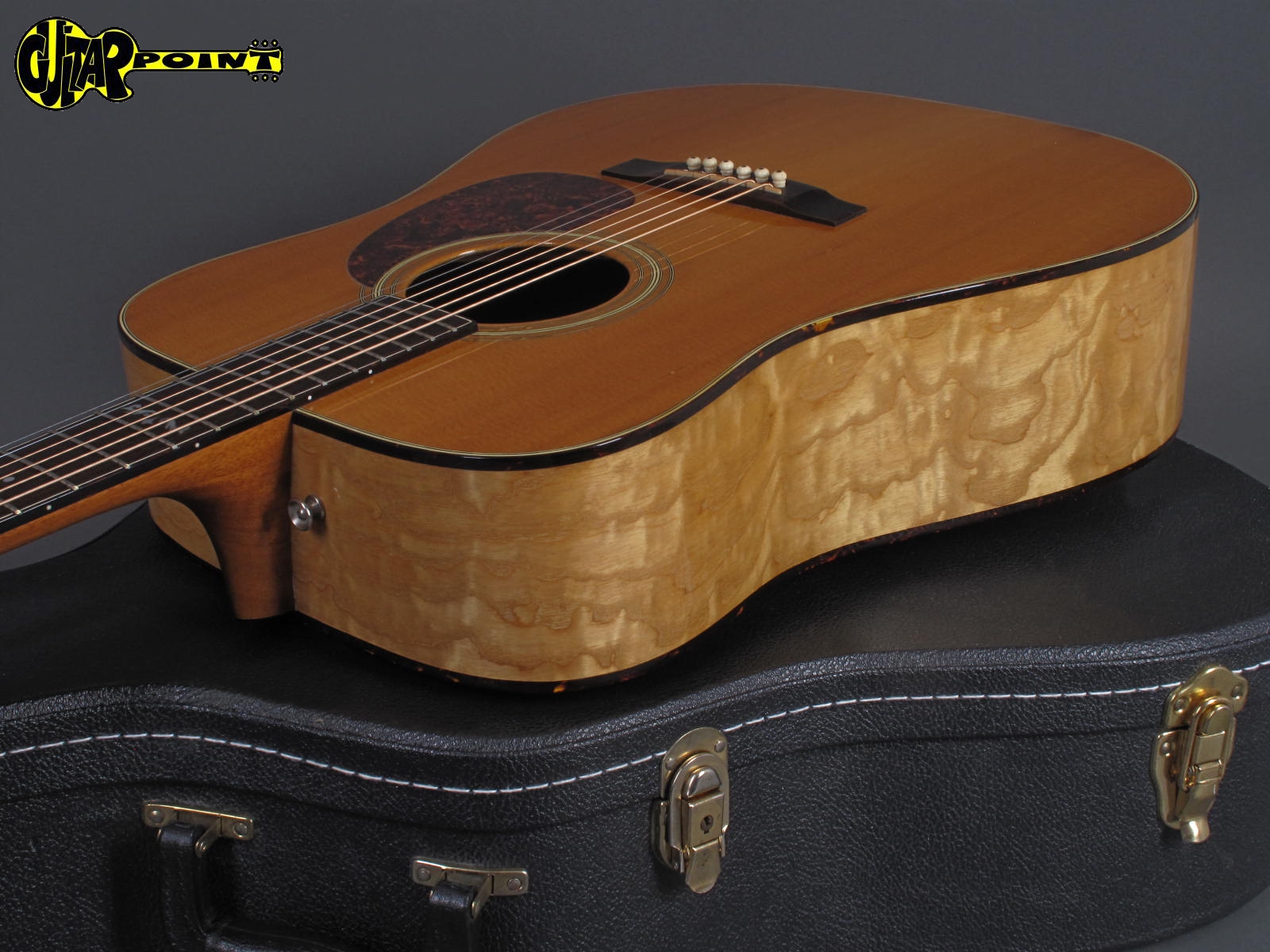 1989 Martin Shenandoah D-6732 “Quilted Ash” – GuitarPoint