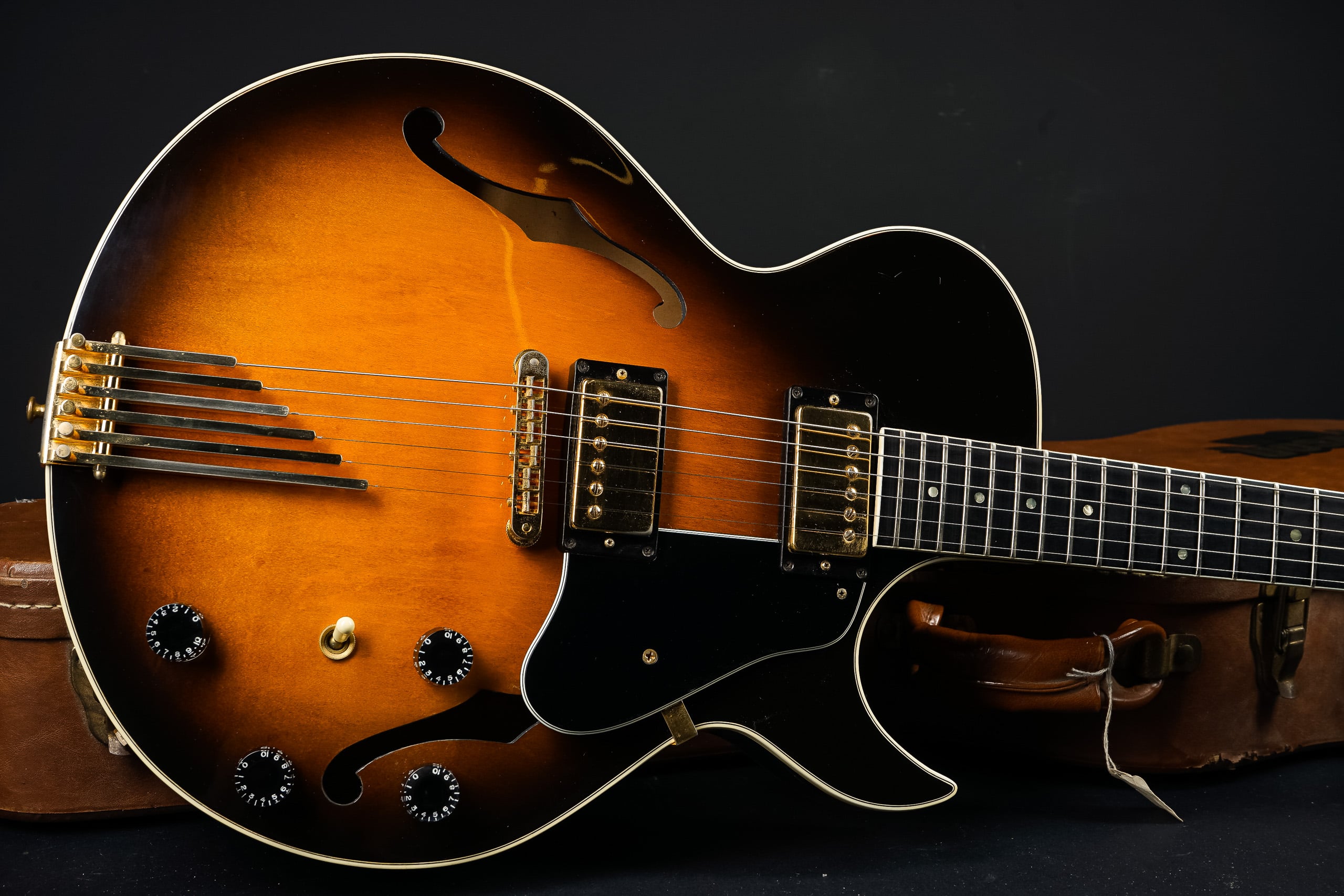 1990 Gibson Howard Roberts - Sunburst - GuitarPoint