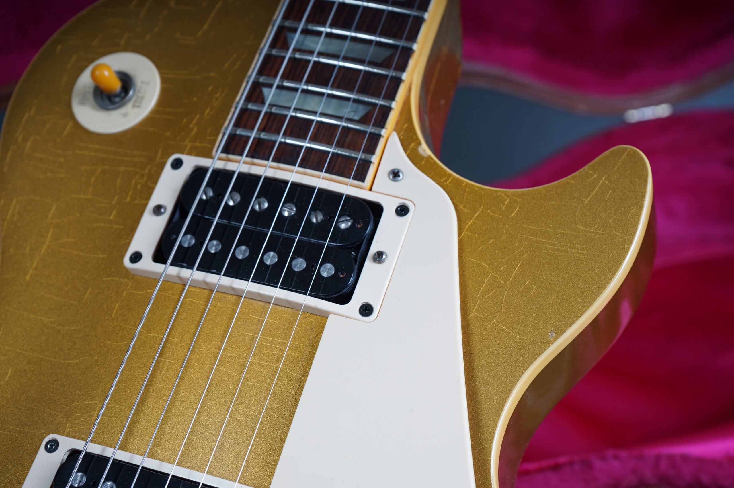 1990 Gibson Les Paul Classic - Allgold - GuitarPoint