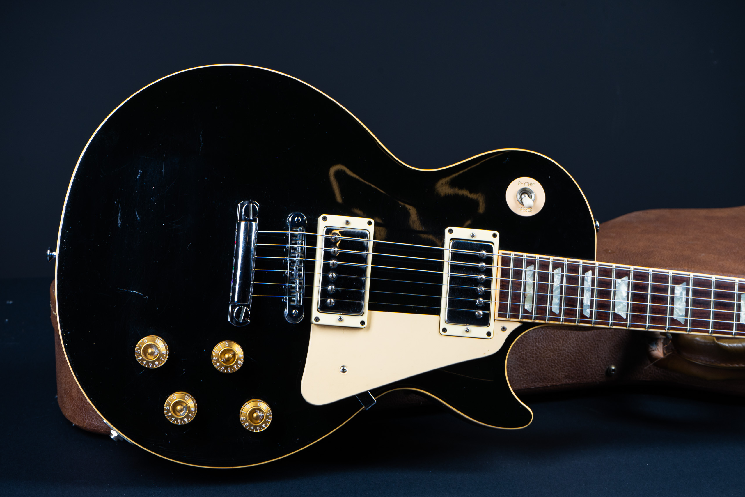 1990 Gibson Les Paul Standard - Ebony - GuitarPoint