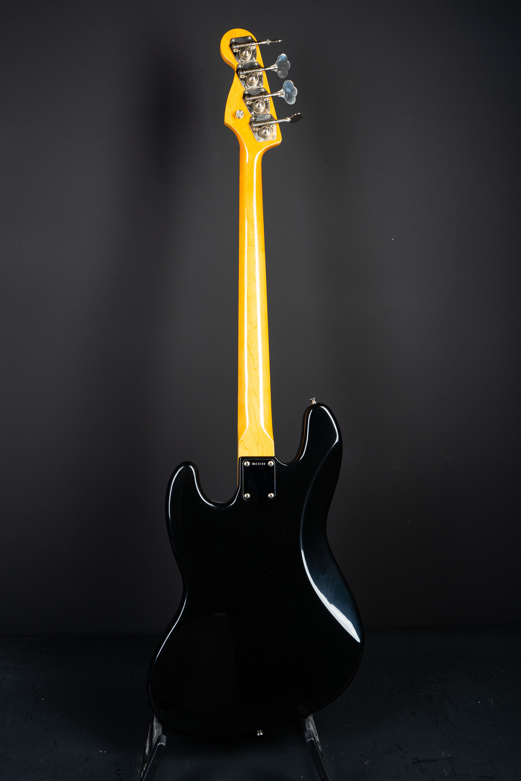 1992 Fender American Vintage 1962 Jazz Bass Reissue - Black