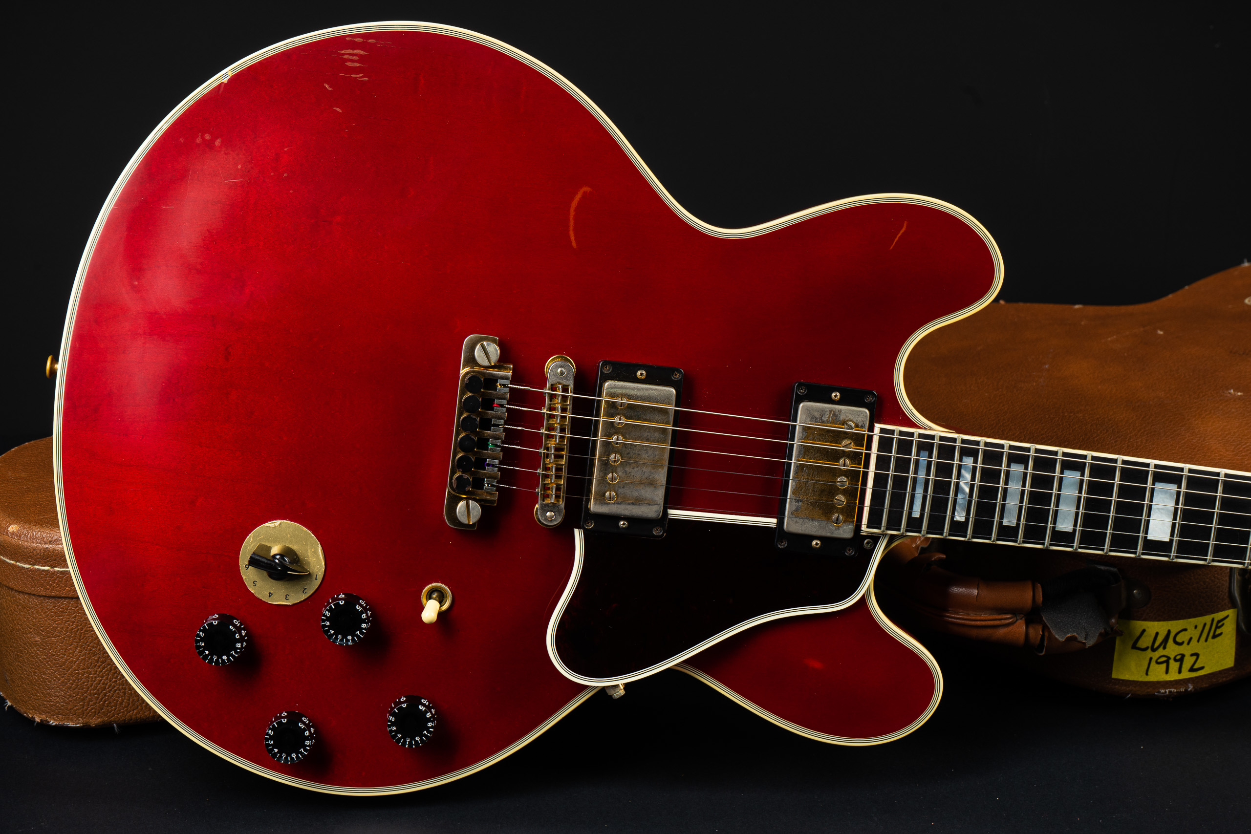 【90年代製】Gibson B.B. King Lucille Cherry 1992 Gibson B.B. King Lucille - Cherry - GuitarPoint