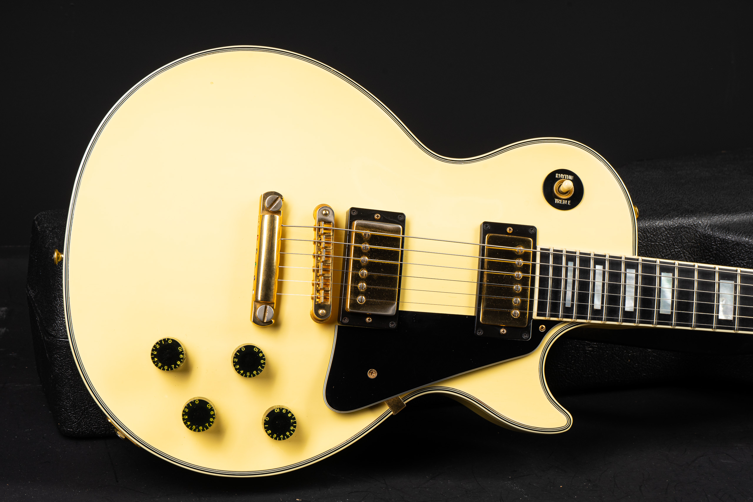 1992 Gibson Les Paul Custom - Alpine White near mint! - GuitarPoint