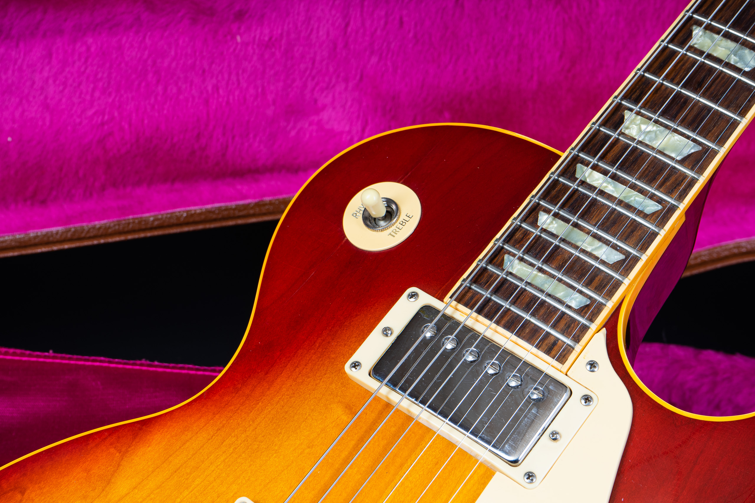 1992 Gibson Les Paul Standard - Sunburst - GuitarPoint