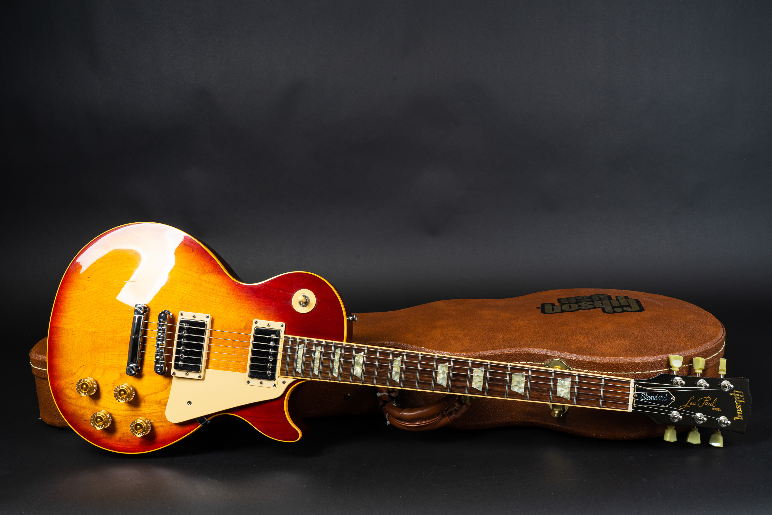 1992 Gibson Les Paul Standard - Sunburst - GuitarPoint