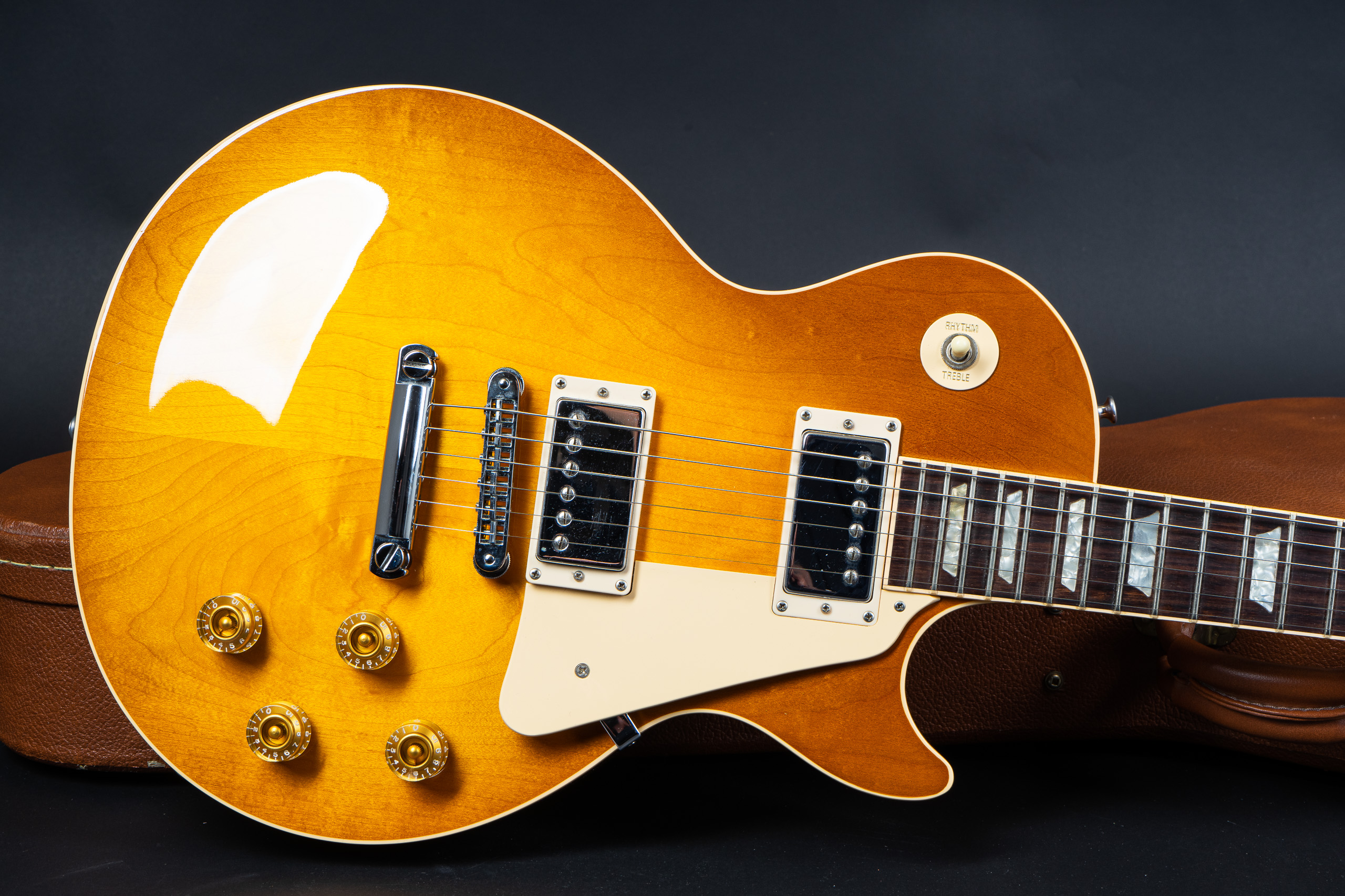 1993 Gibson Les Paul Standard - Honey Burst - GuitarPoint