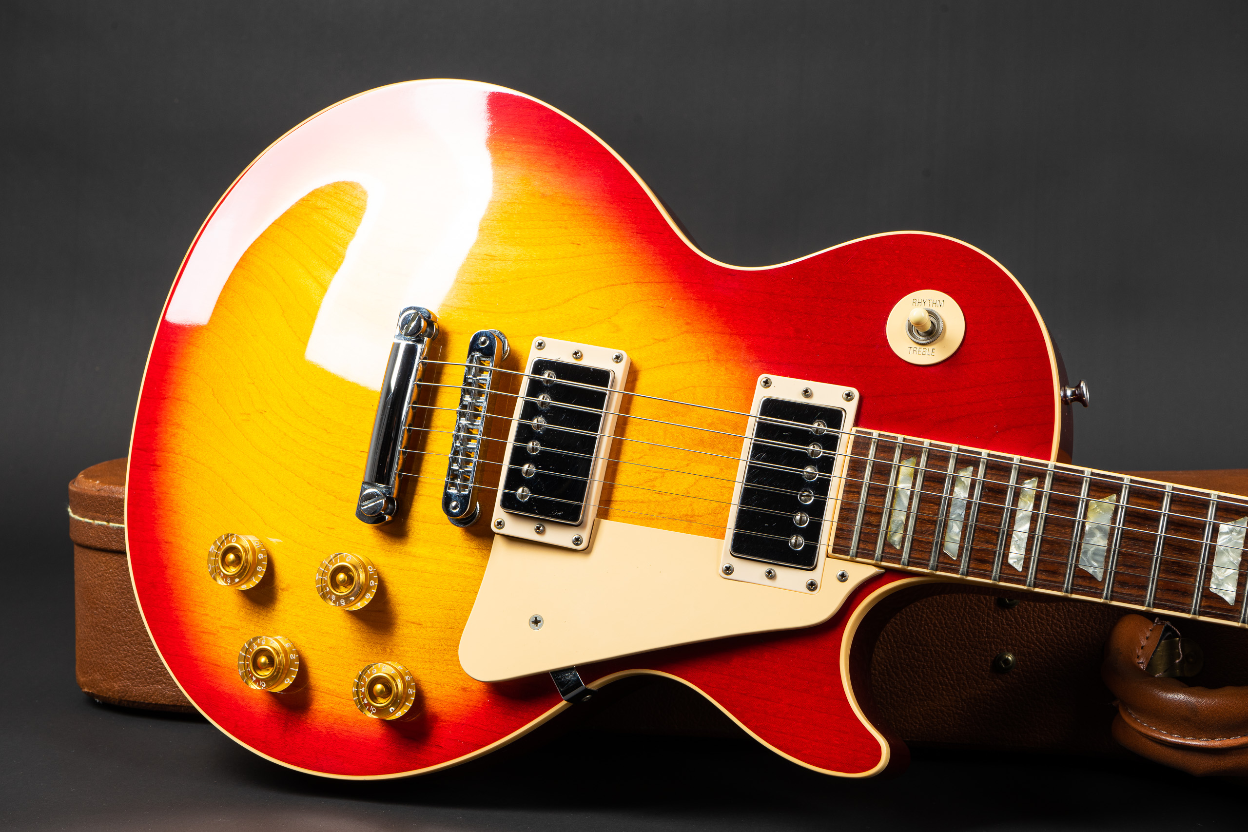 1993 Gibson Les Paul Standard - Sunburst - GuitarPoint
