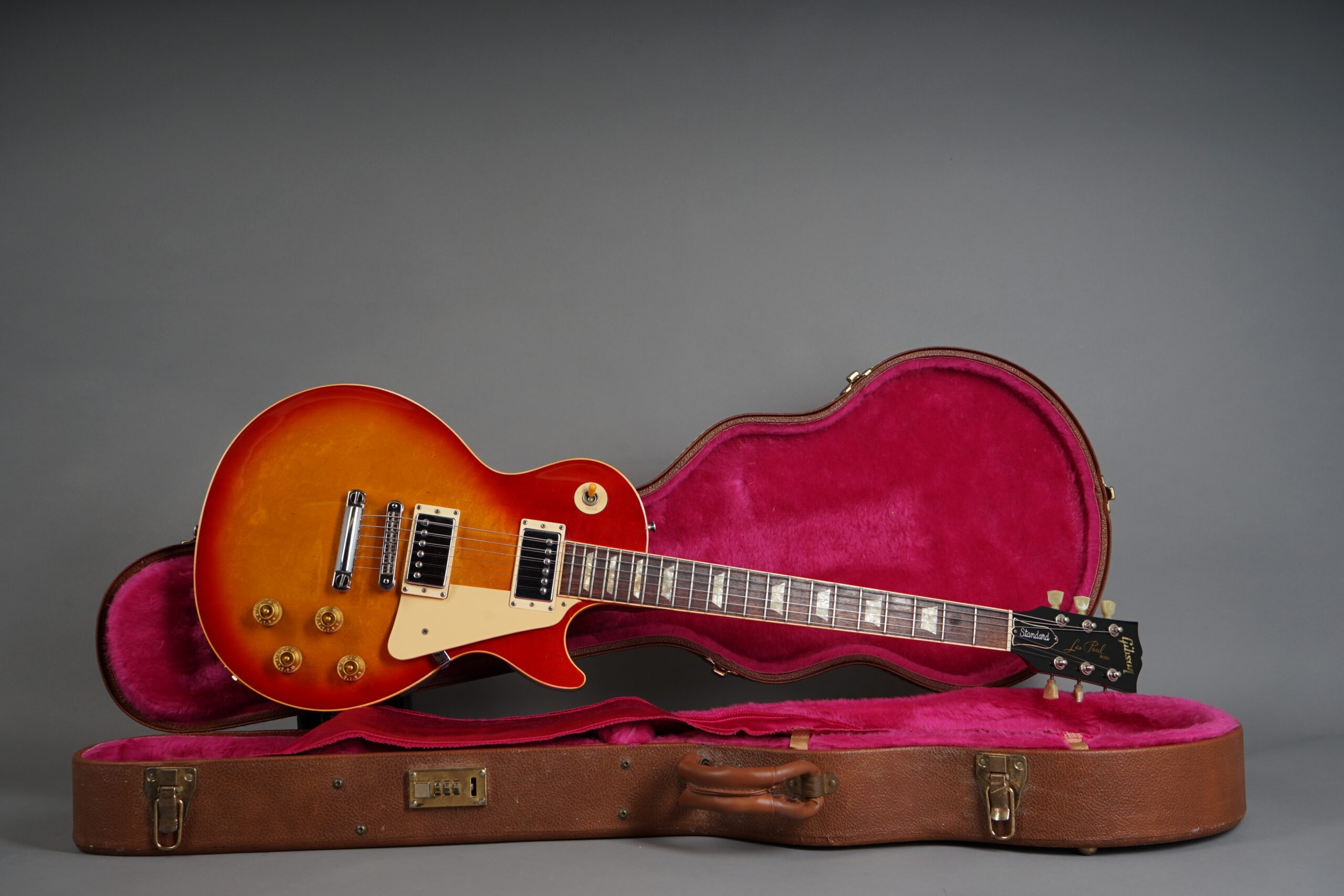 1993 Les Paul Standard - Cherry Sunburst - GuitarPoint