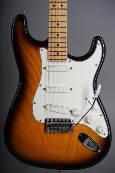 1995 Fender Buddy Guy Stratocaster - Sunburst