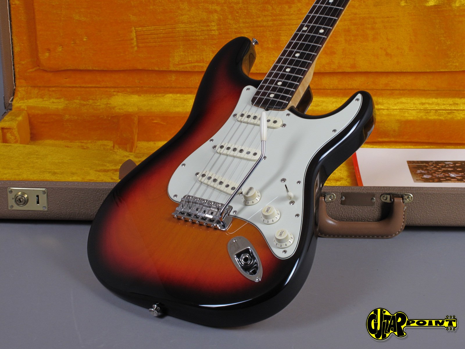 1995 Fender Custom Shop 1960 Stratocaster 3-Tone Sunburst – near mint! –  GuitarPoint