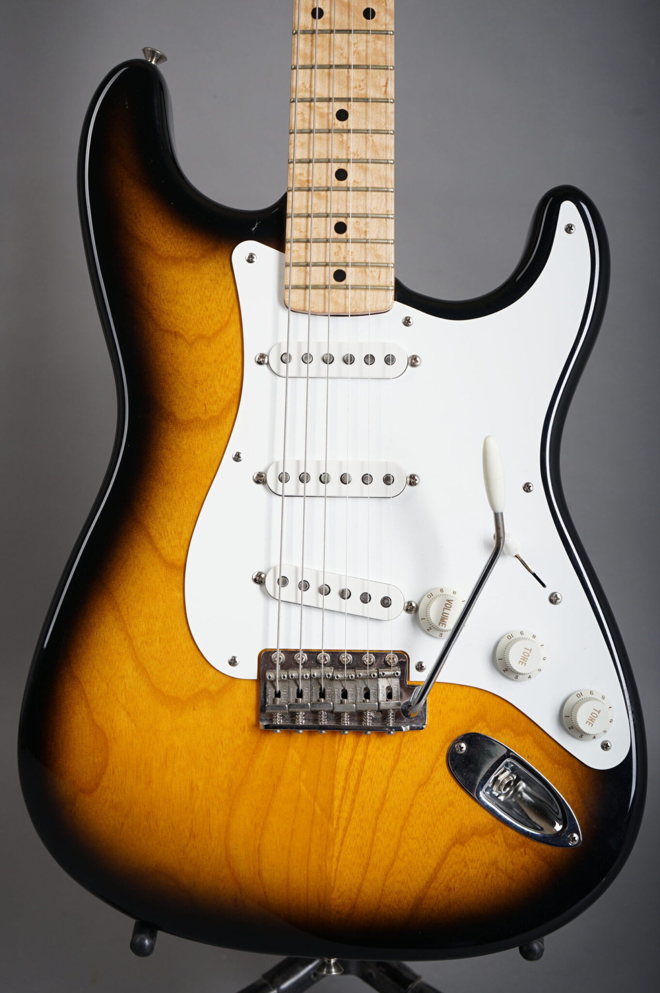 1996 Fender Custom Shop 1954 Stratocaster Reissue – Sunburst – GuitarPoint