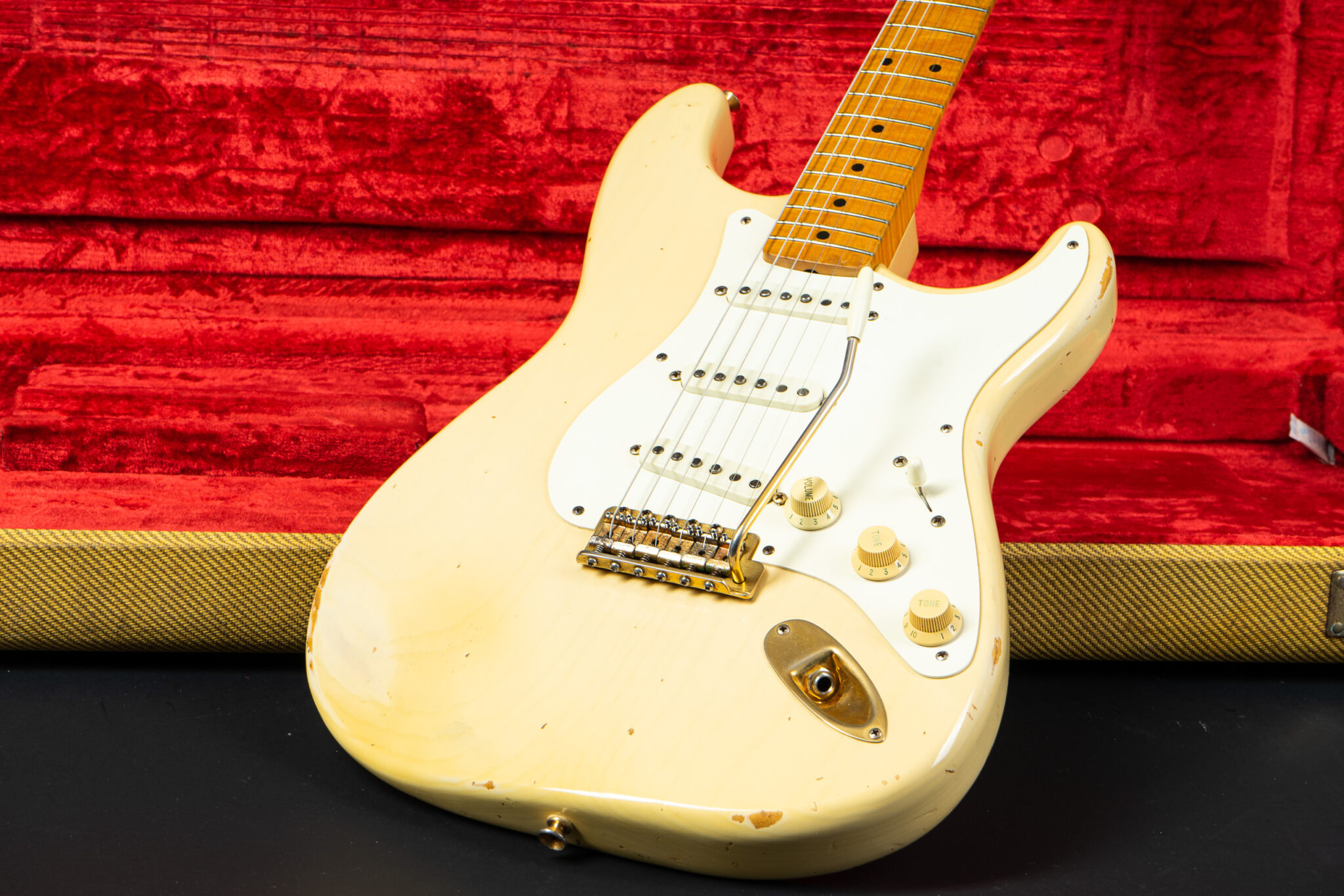 1997 Fender Custom Shop 56 Stratocaster Cunetto Relic – Mary Kaye ...