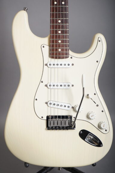 1997 Fender Custom Shop American Classic Stratocaster - Blond