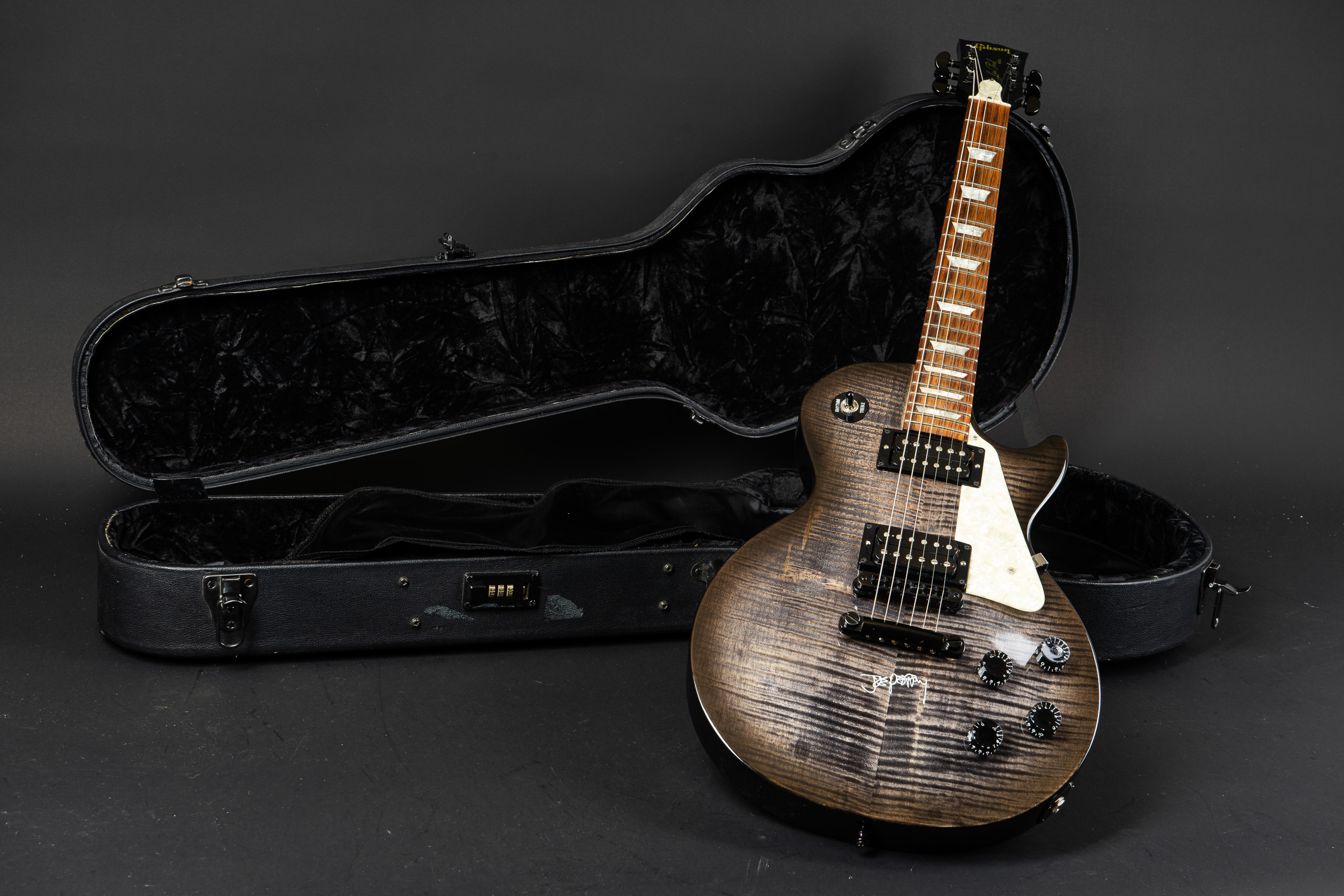 1997 Gibson Joe Perry Les Paul - Translucent Blackburst - GuitarPoint