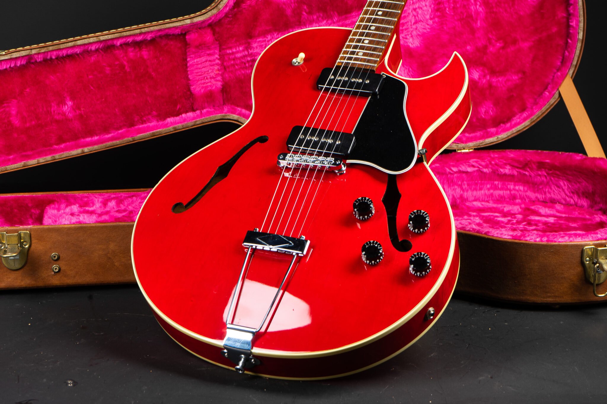 Gibson ES-135 1998年製(セミアコースティック)｜売買されたオークション情報、yahooの商品情報をアーカイブ公開 - オークファン  ギター